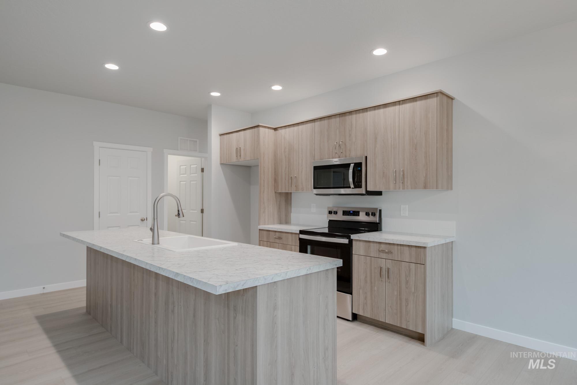 487 Hamlow Ave, Middleton, Idaho 83644, 4 Bedrooms, 2 Bathrooms, Residential For Sale, Price $420,990, 98975500