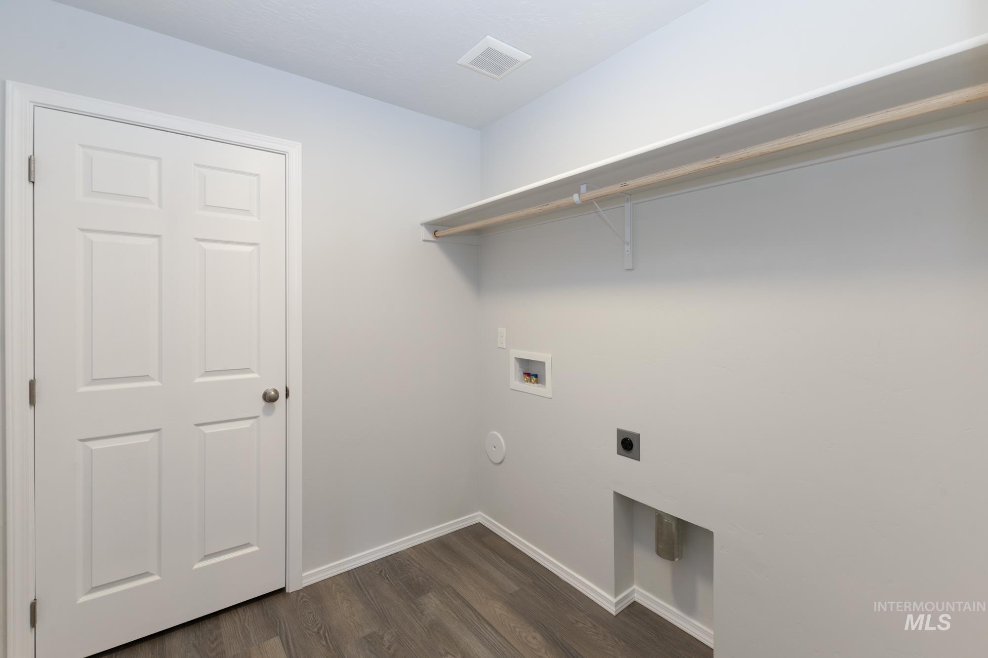 1449 Covington St, Middleton, Idaho 83644, 4 Bedrooms, 2 Bathrooms, Residential For Sale, Price $454,990, 98975501