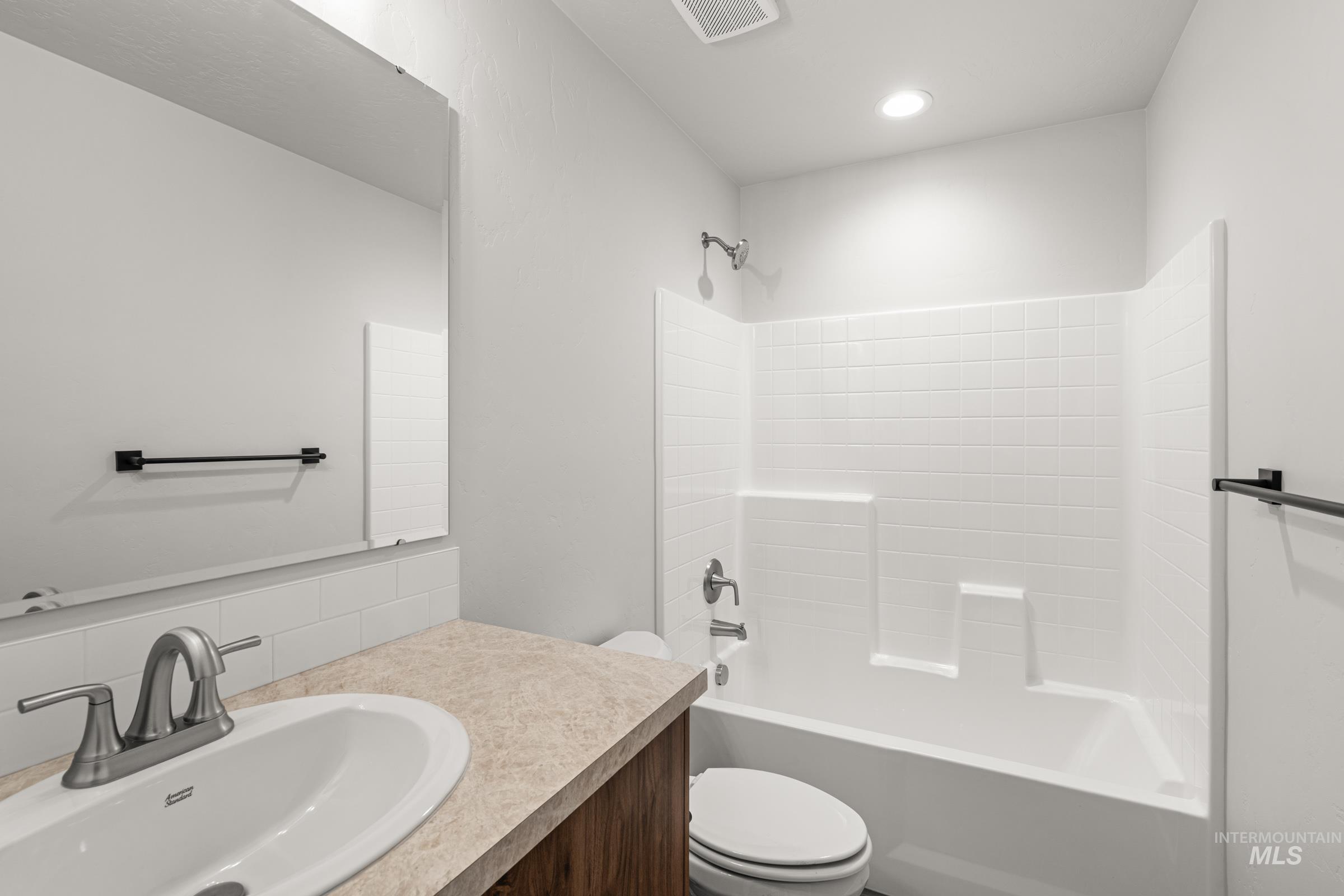 1449 Covington St, Middleton, Idaho 83644, 4 Bedrooms, 2 Bathrooms, Residential For Sale, Price $454,990,MLS 98975501