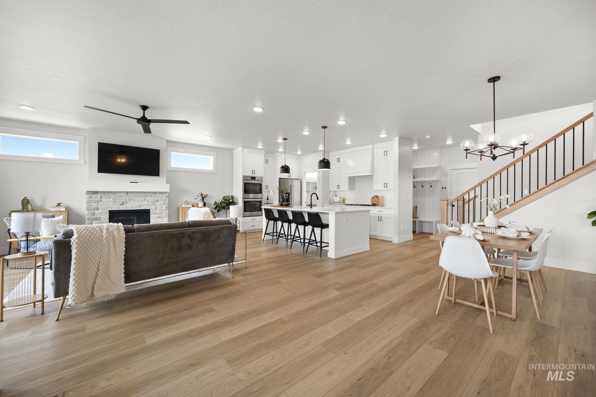 2569 S New Haven Ln, Boise, Idaho 83716, 3 Bedrooms, 2.5 Bathrooms, Residential For Sale, Price $787,700,MLS 98975502