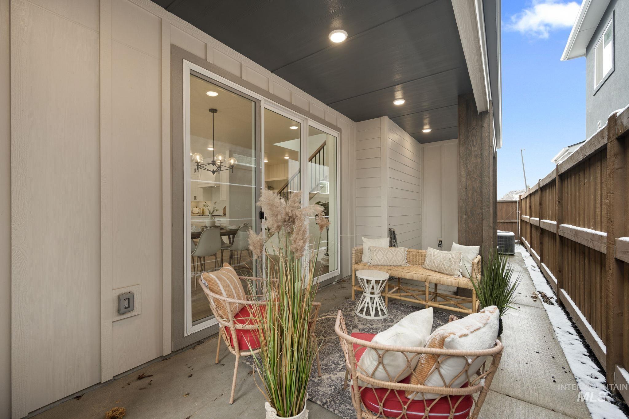 2569 S New Haven Ln, Boise, Idaho 83716, 3 Bedrooms, 2.5 Bathrooms, Residential For Sale, Price $787,700,MLS 98975502