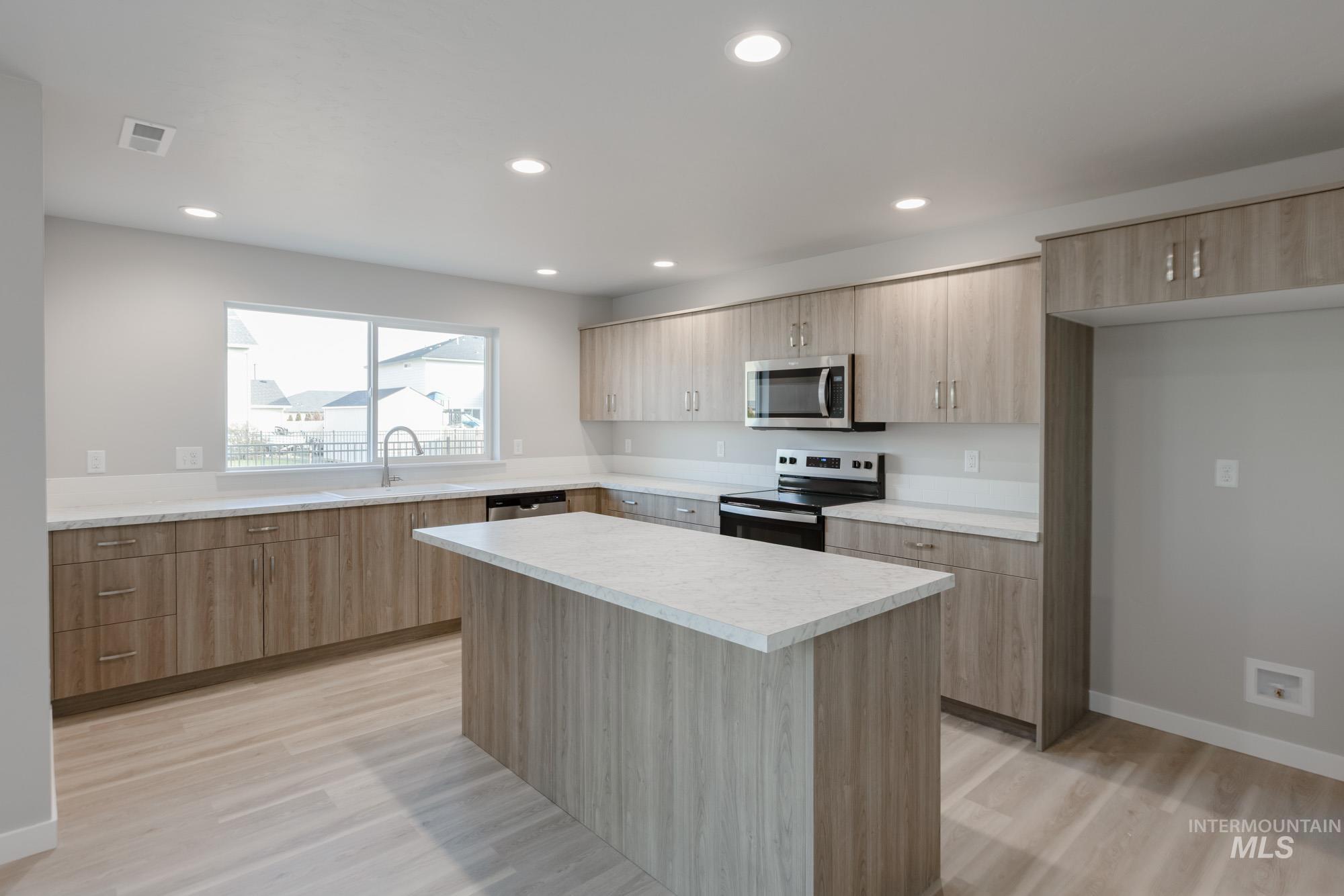 1557 Covington St, Middleton, Idaho 83644, 4 Bedrooms, 2.5 Bathrooms, Residential For Sale, Price $550,990,MLS 98975504