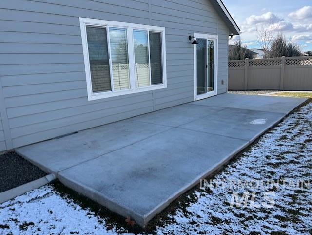 2630 E Night Rider Dr, Kuna, Idaho 83634, 3 Bedrooms, 2 Bathrooms, Residential For Sale, Price $445,000, 98975505