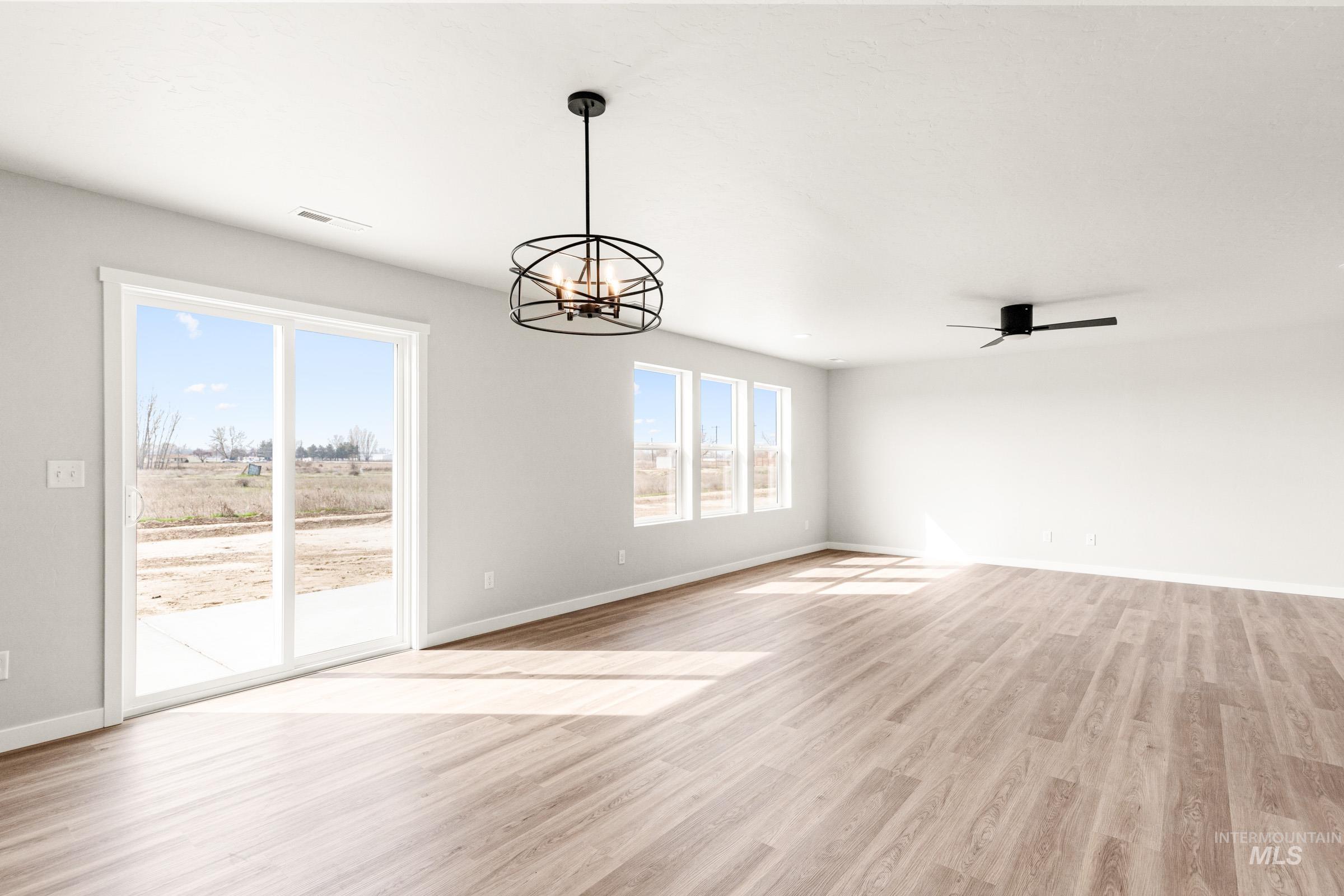 1613 Covington St, Middleton, Idaho 83644, 5 Bedrooms, 3 Bathrooms, Residential For Sale, Price $540,990,MLS 98975506