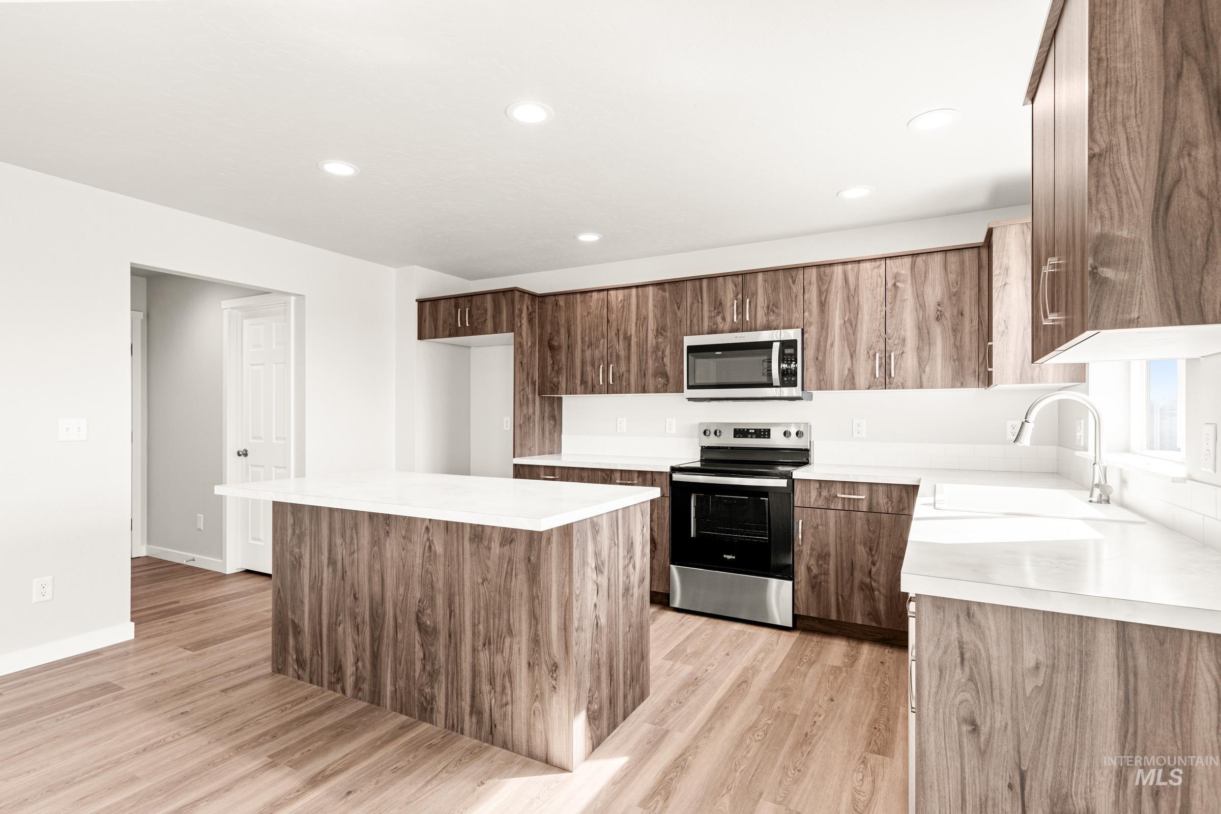 1613 Covington St, Middleton, Idaho 83644, 5 Bedrooms, 3 Bathrooms, Residential For Sale, Price $540,990,MLS 98975506