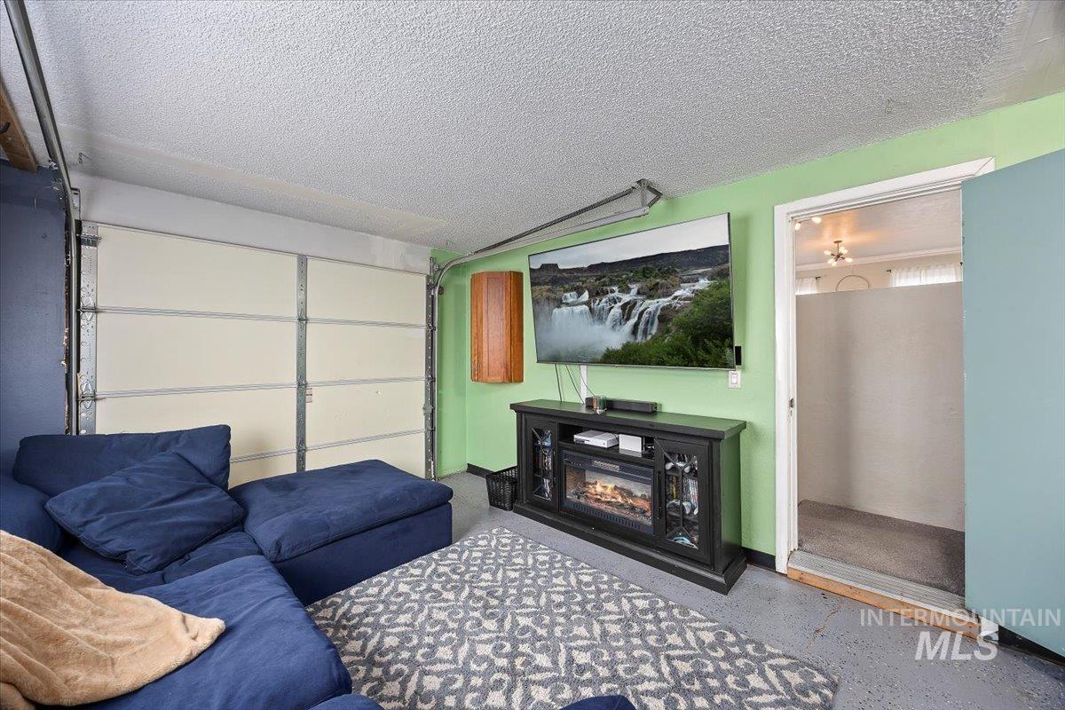 205 Fillmore Street, Twin Falls, Idaho 83301, 3 Bedrooms, 2 Bathrooms, Residential For Sale, Price $339,000, 98975509