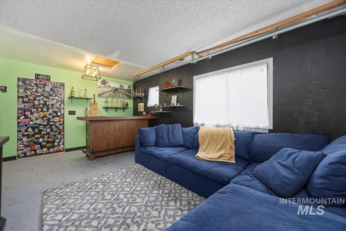 205 Fillmore Street, Twin Falls, Idaho 83301, 3 Bedrooms, 2 Bathrooms, Residential For Sale, Price $339,000, 98975509