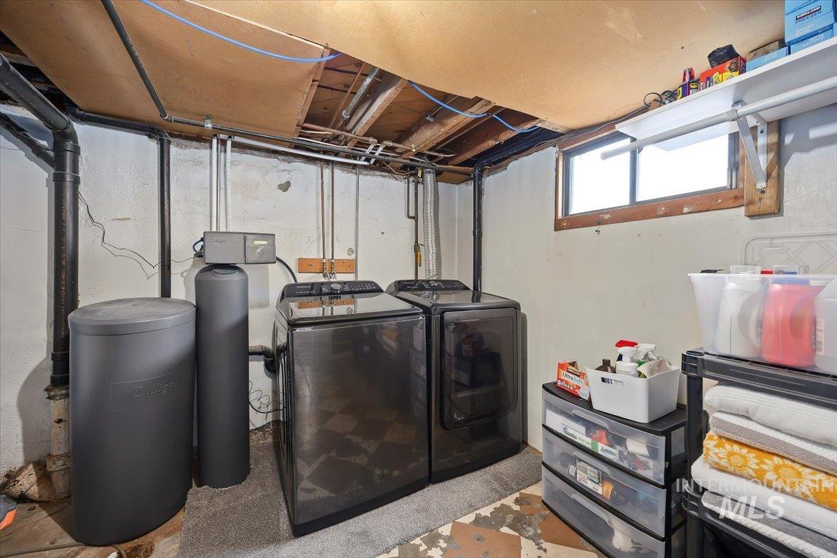 205 Fillmore Street, Twin Falls, Idaho 83301, 3 Bedrooms, 2 Bathrooms, Residential For Sale, Price $349,000,MLS 98975509