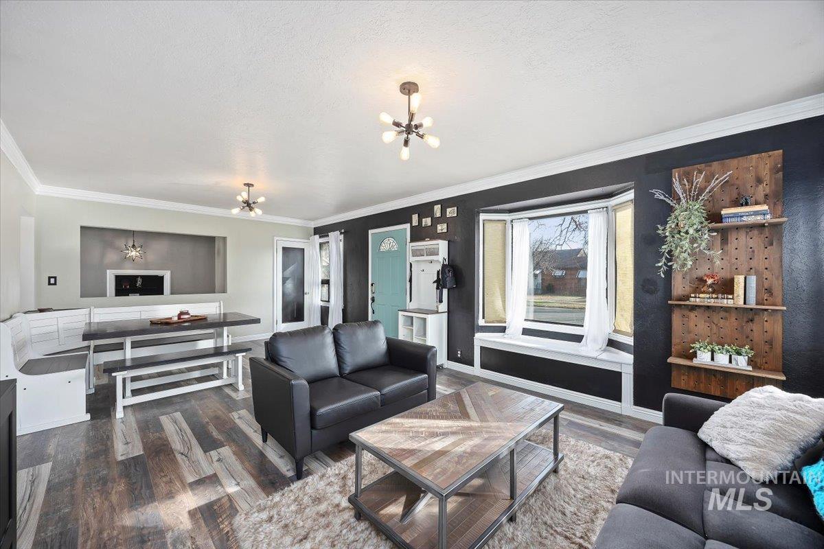 205 Fillmore Street, Twin Falls, Idaho 83301, 3 Bedrooms, 2 Bathrooms, Residential For Sale, Price $349,000,MLS 98975509