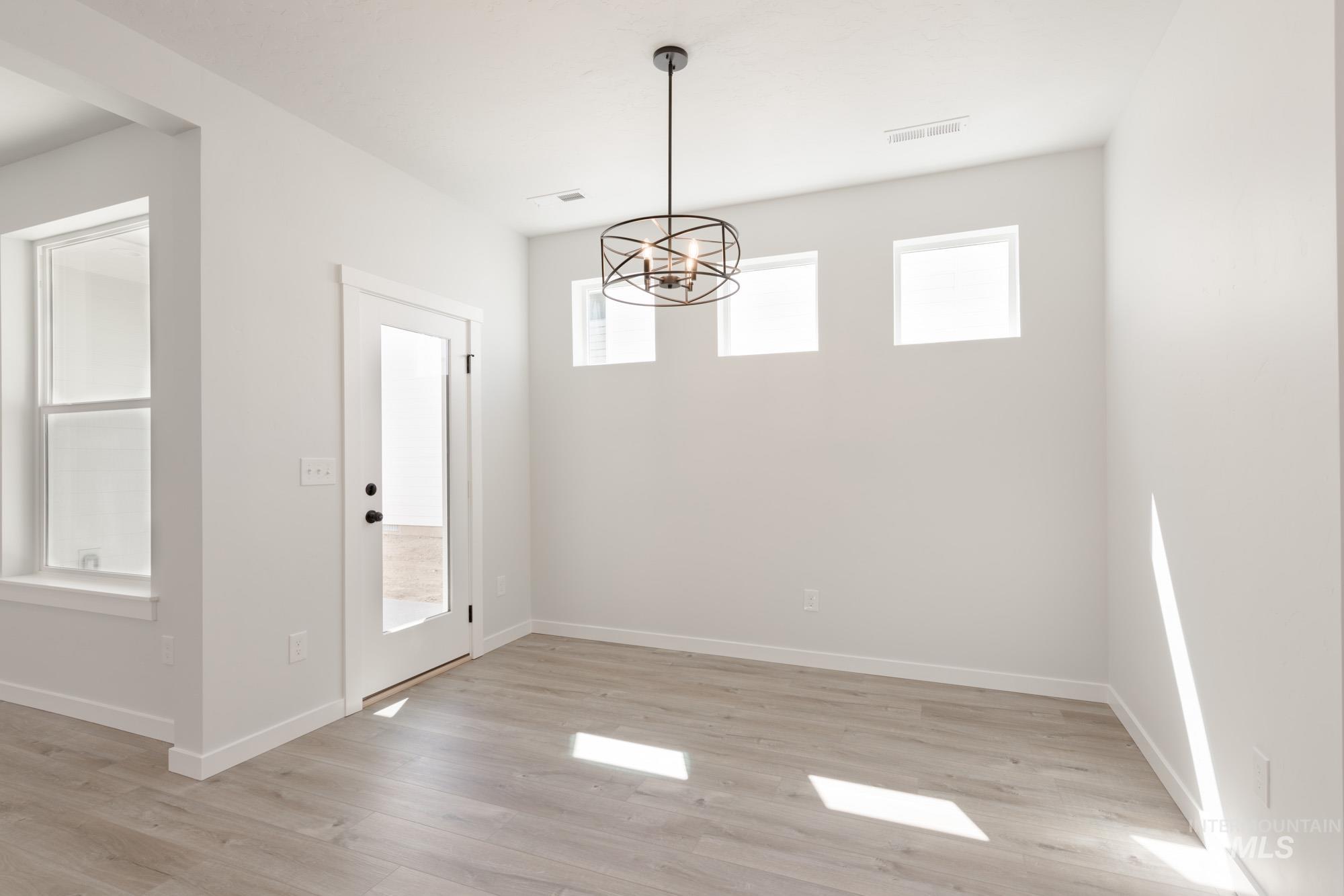 6733 S Harvest Cove Ave, Boise, Idaho 83709, 3 Bedrooms, 2.5 Bathrooms, Residential For Sale, Price $459,990, 98975511