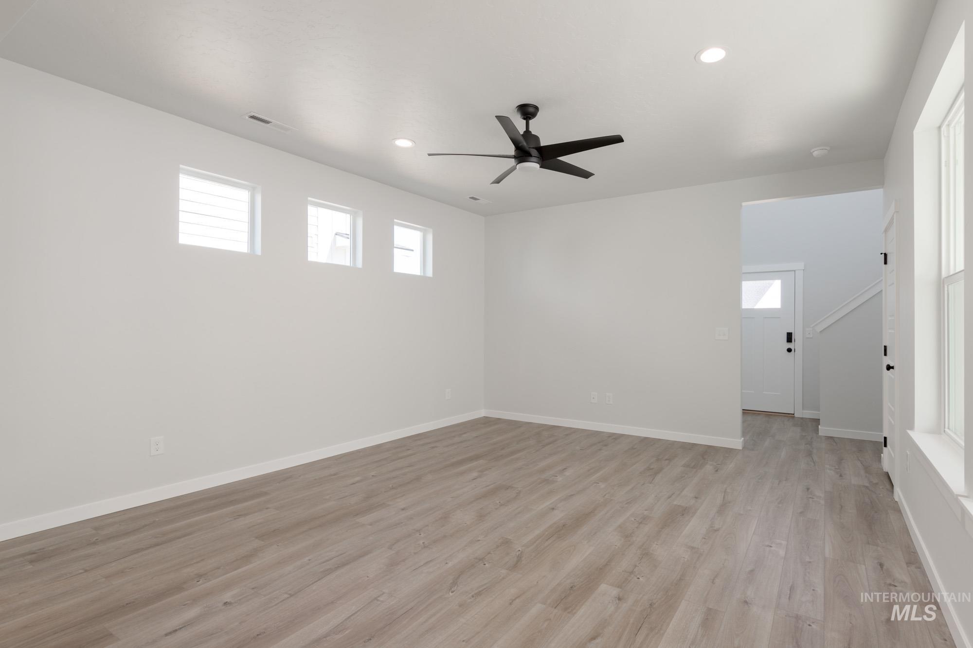 6733 S Harvest Cove Ave, Boise, Idaho 83709, 3 Bedrooms, 2.5 Bathrooms, Residential For Sale, Price $459,990, 98975511