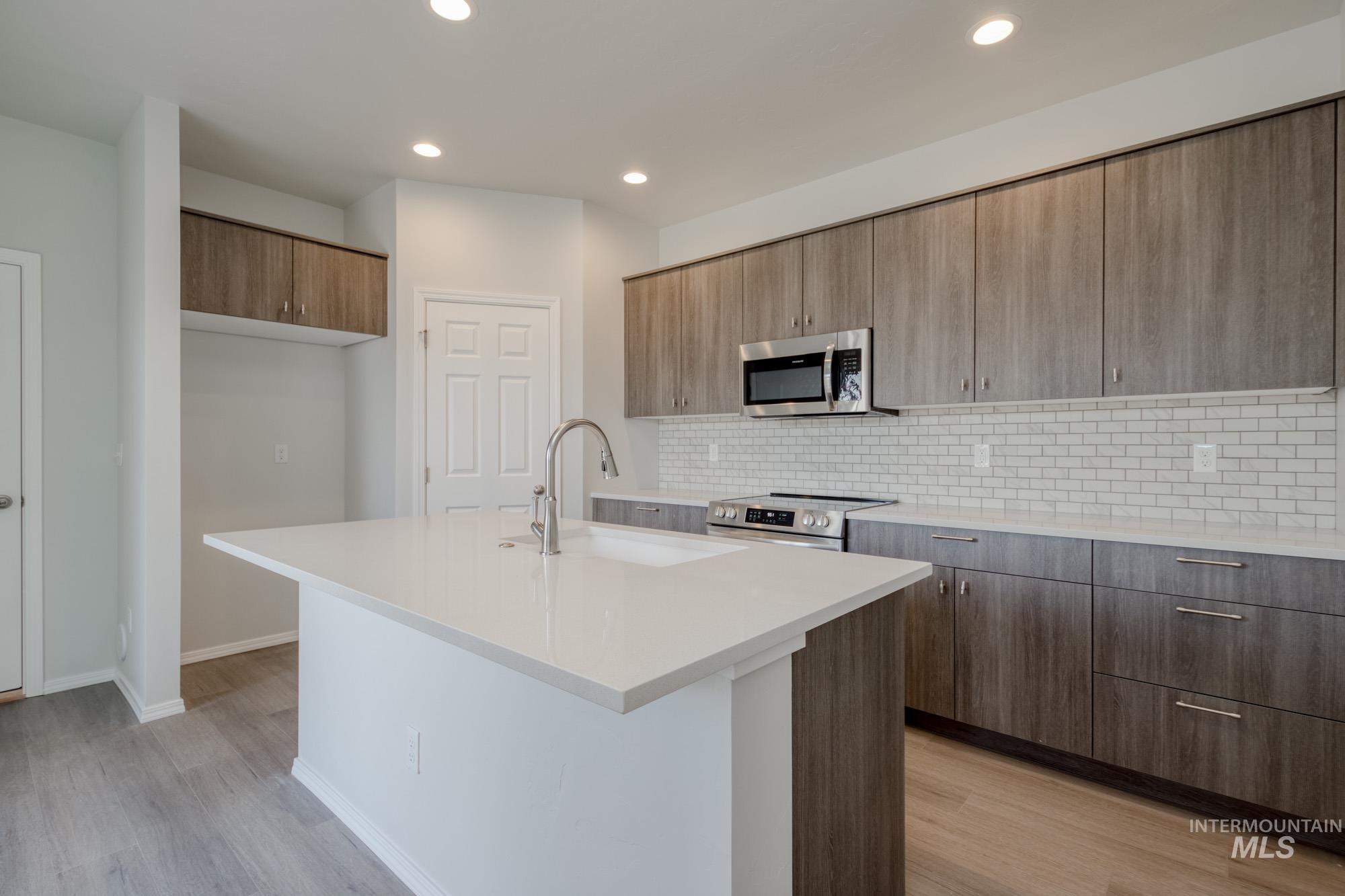 6741 S Harvest Cove Ave, Boise, Idaho 83709, 3 Bedrooms, 2.5 Bathrooms, Residential For Sale, Price $444,990, 98975512