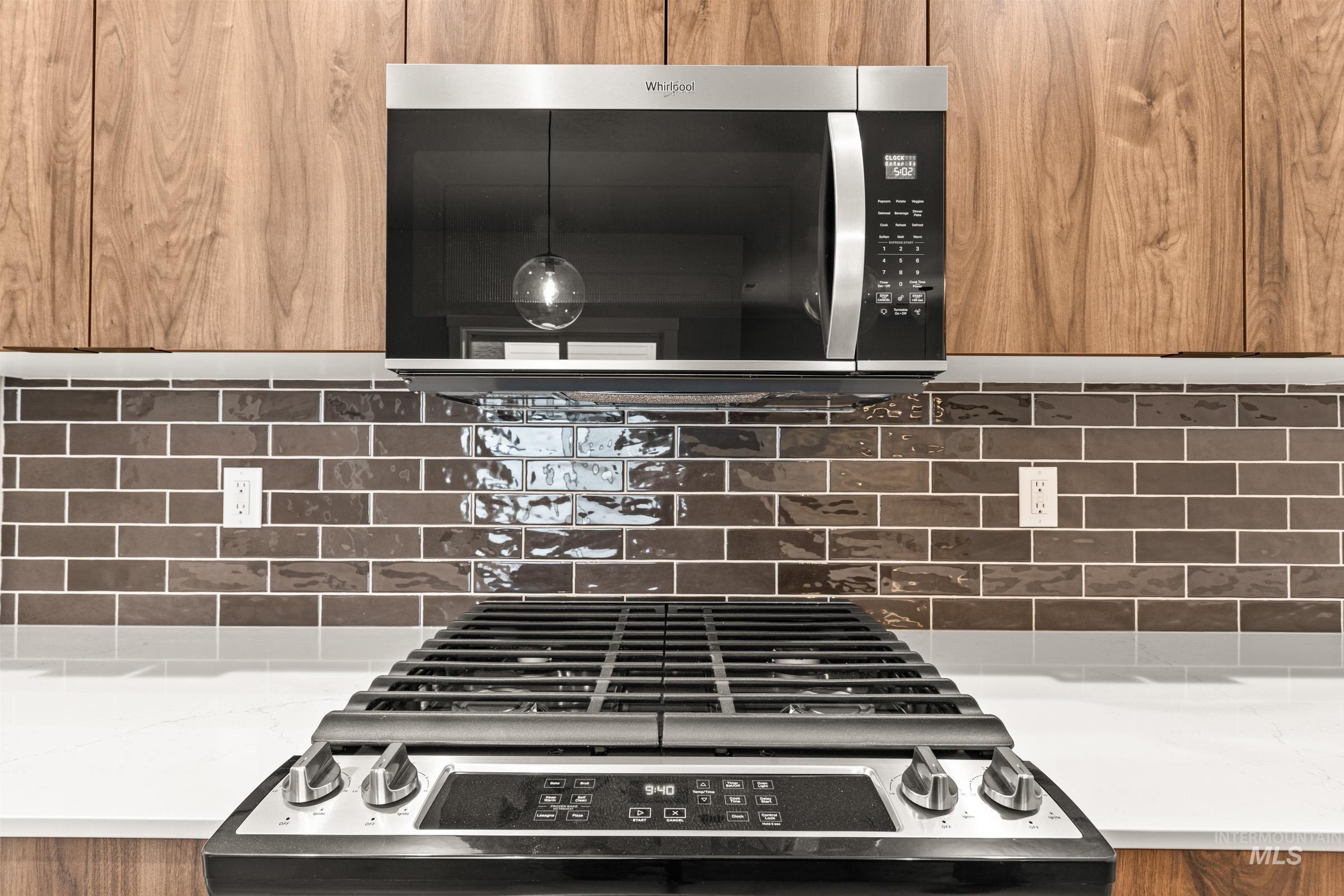 6741 S Harvest Cove Ave, Boise, Idaho 83709, 3 Bedrooms, 2.5 Bathrooms, Residential For Sale, Price $444,990,MLS 98975512