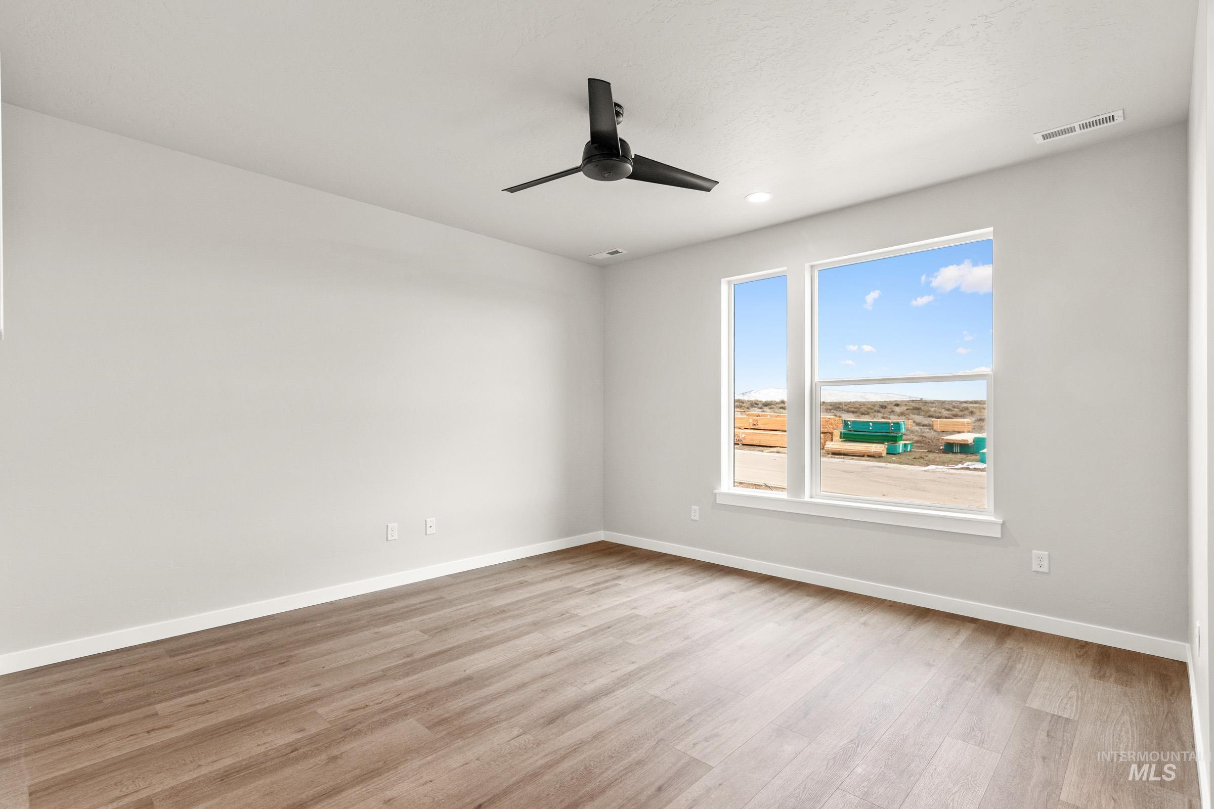 6741 S Harvest Cove Ave, Boise, Idaho 83709, 3 Bedrooms, 2.5 Bathrooms, Residential For Sale, Price $444,990,MLS 98975512