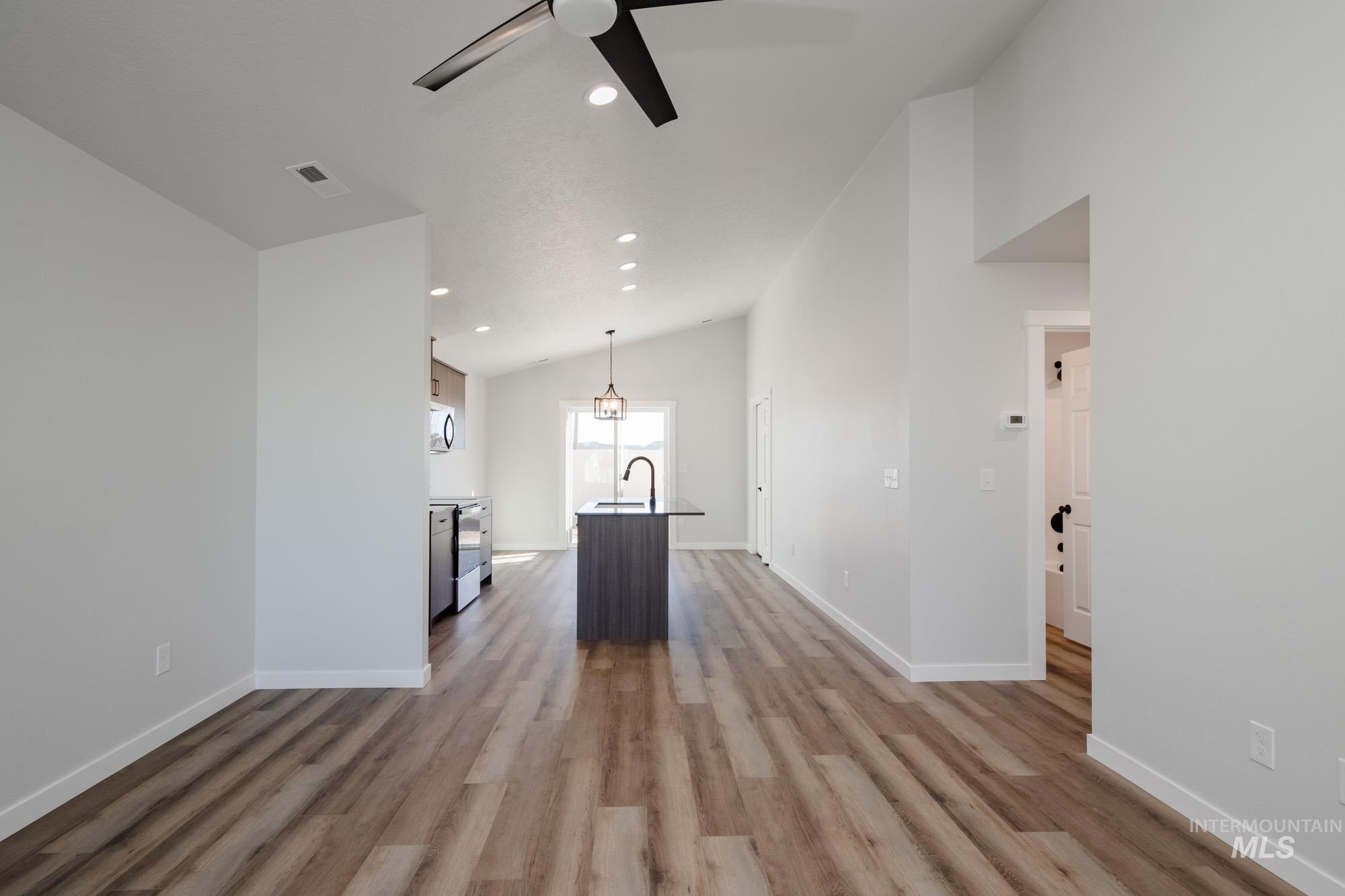 5490 S Bittercreek Ave, Meridian, Idaho 83642, 3 Bedrooms, 2 Bathrooms, Residential For Sale, Price $404,990, 98975513