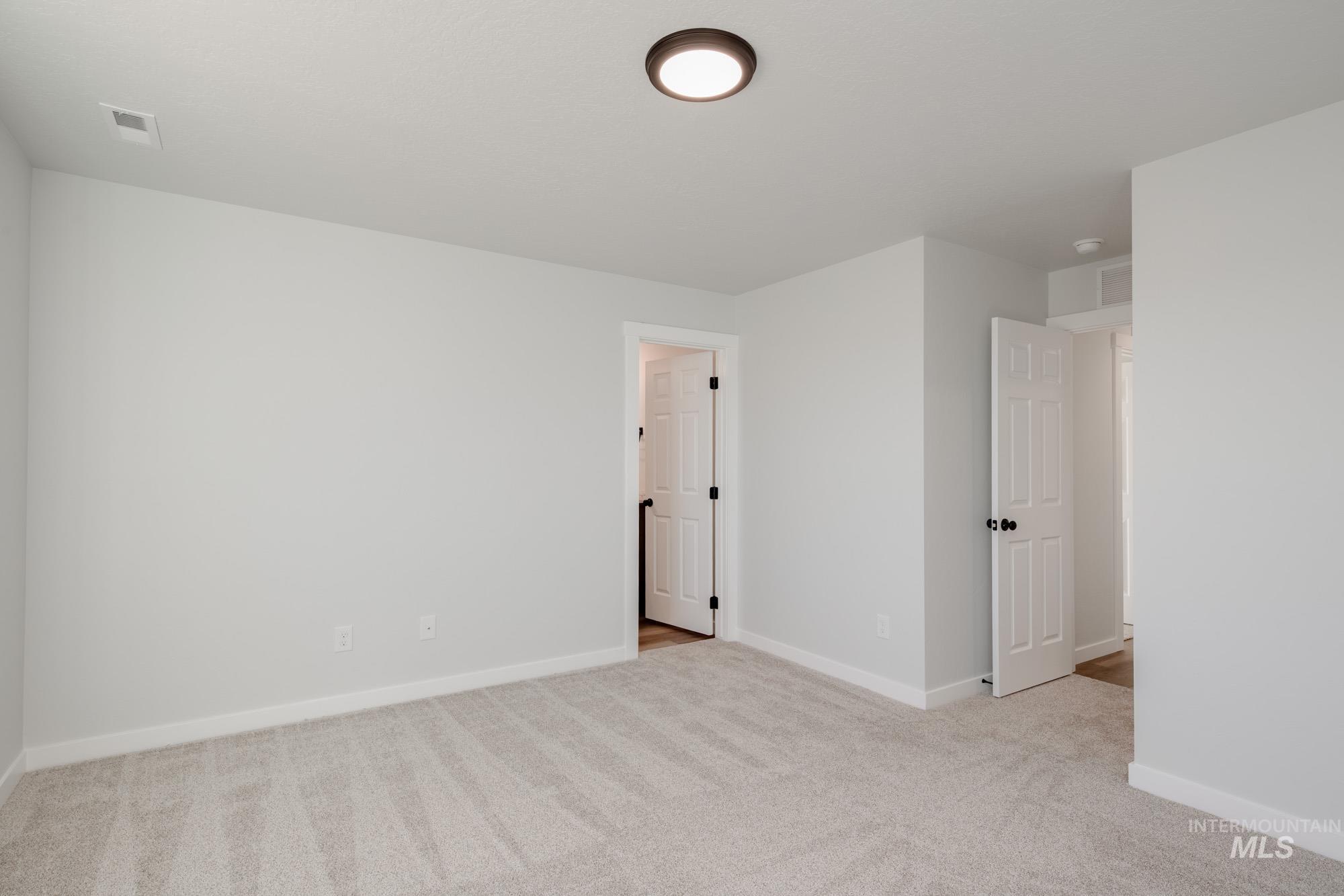 5490 S Bittercreek Ave, Meridian, Idaho 83642, 3 Bedrooms, 2 Bathrooms, Residential For Sale, Price $404,990, 98975513