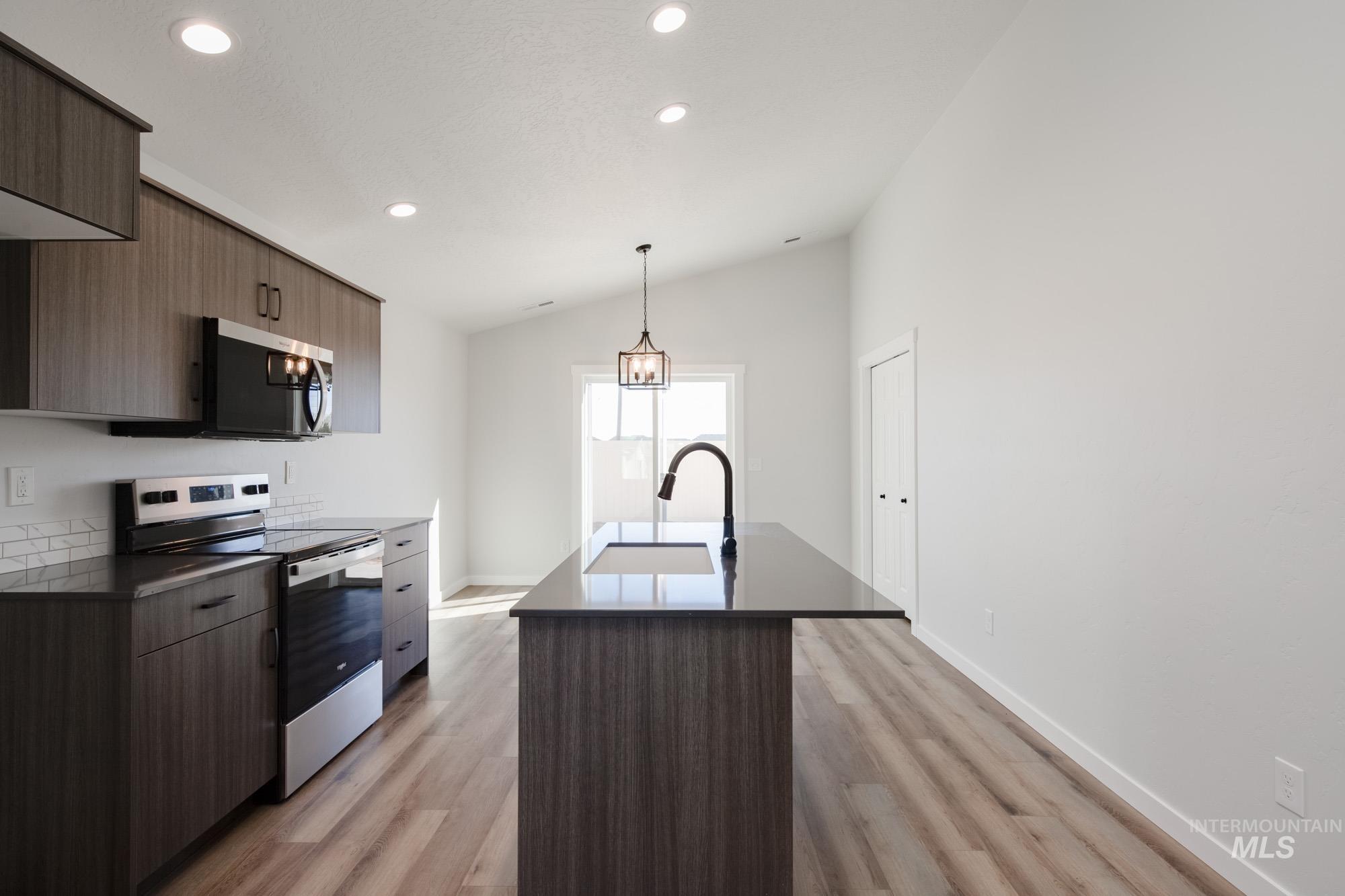 5490 S Bittercreek Ave, Meridian, Idaho 83642, 3 Bedrooms, 2 Bathrooms, Residential For Sale, Price $404,990, 98975513