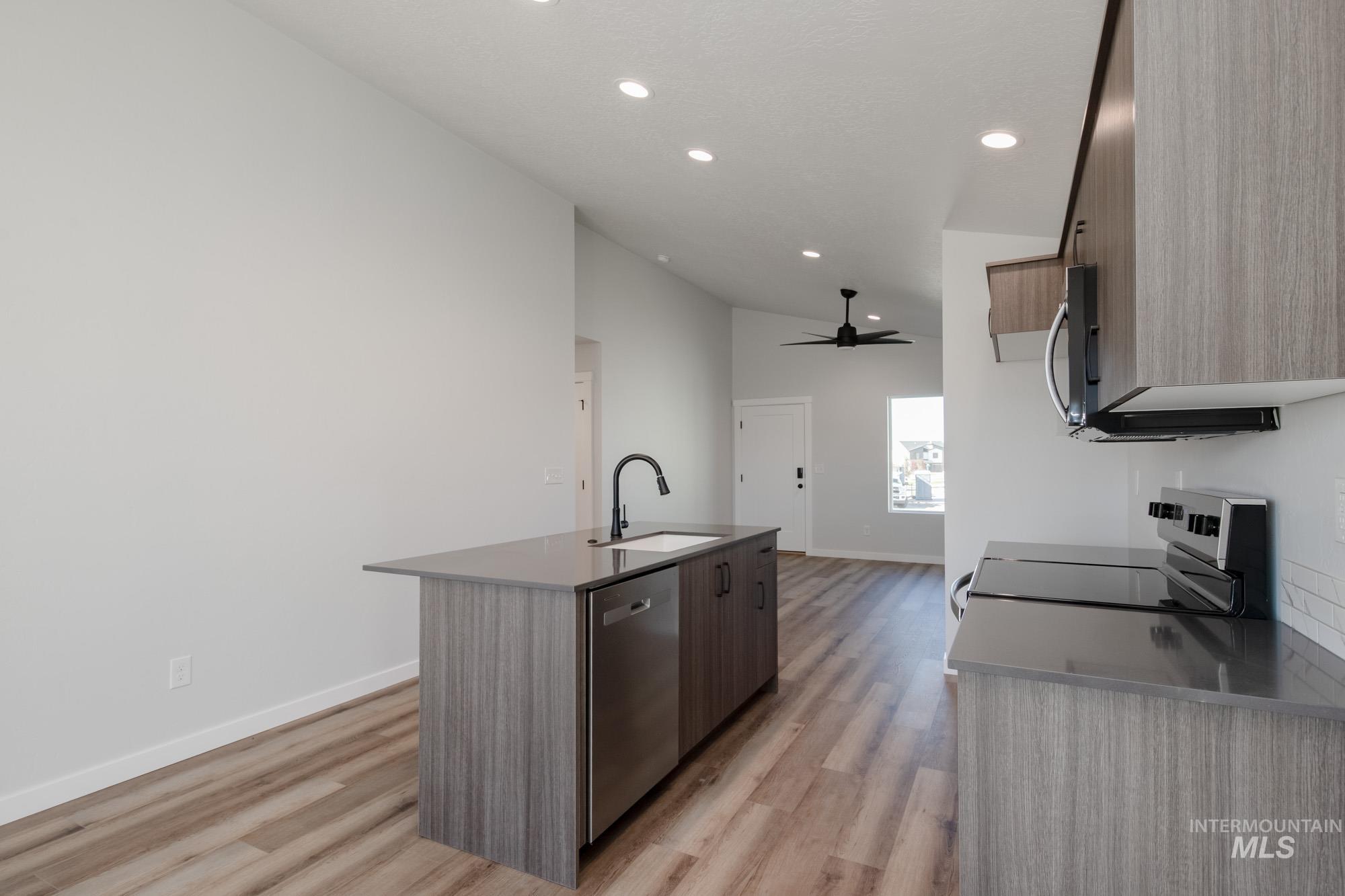 5490 S Bittercreek Ave, Meridian, Idaho 83642, 3 Bedrooms, 2 Bathrooms, Residential For Sale, Price $404,990, 98975513