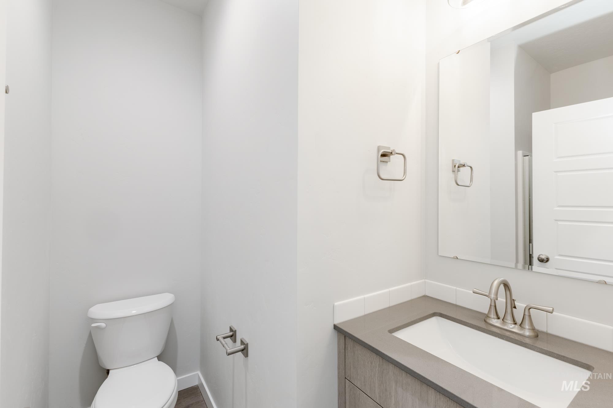 5476 S Desert Cactus Ave, Meridian, Idaho 83642, 5 Bedrooms, 3 Bathrooms, Residential For Sale, Price $549,990,MLS 98975516