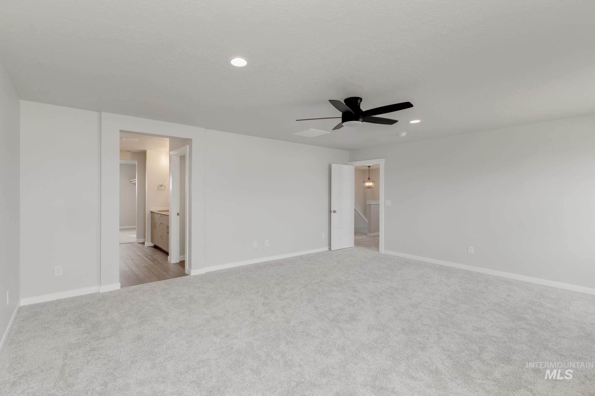 5476 S Desert Cactus Ave, Meridian, Idaho 83642, 5 Bedrooms, 3 Bathrooms, Residential For Sale, Price $549,990,MLS 98975516