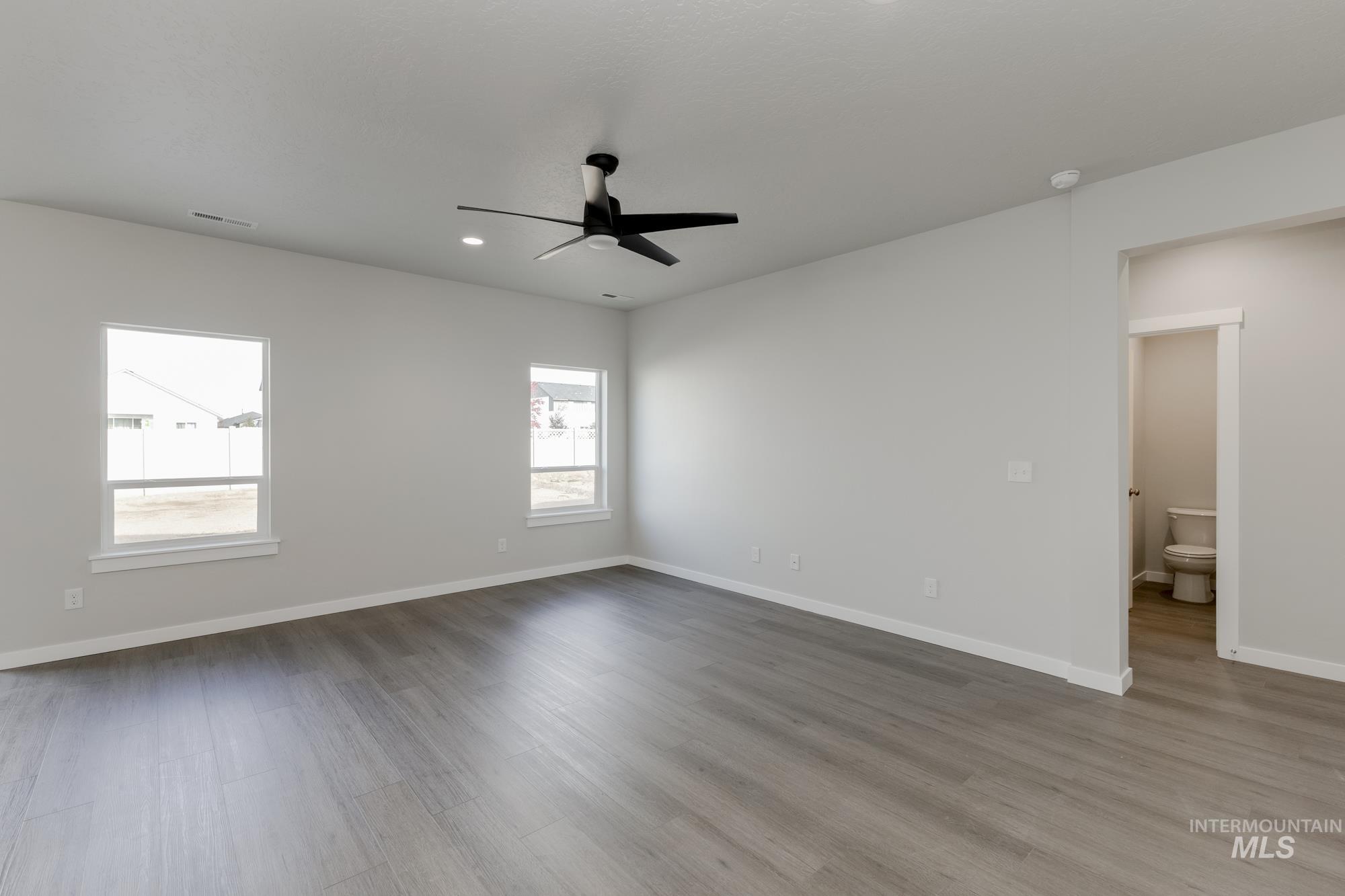 5476 S Desert Cactus Ave, Meridian, Idaho 83642, 5 Bedrooms, 3 Bathrooms, Residential For Sale, Price $549,990,MLS 98975516