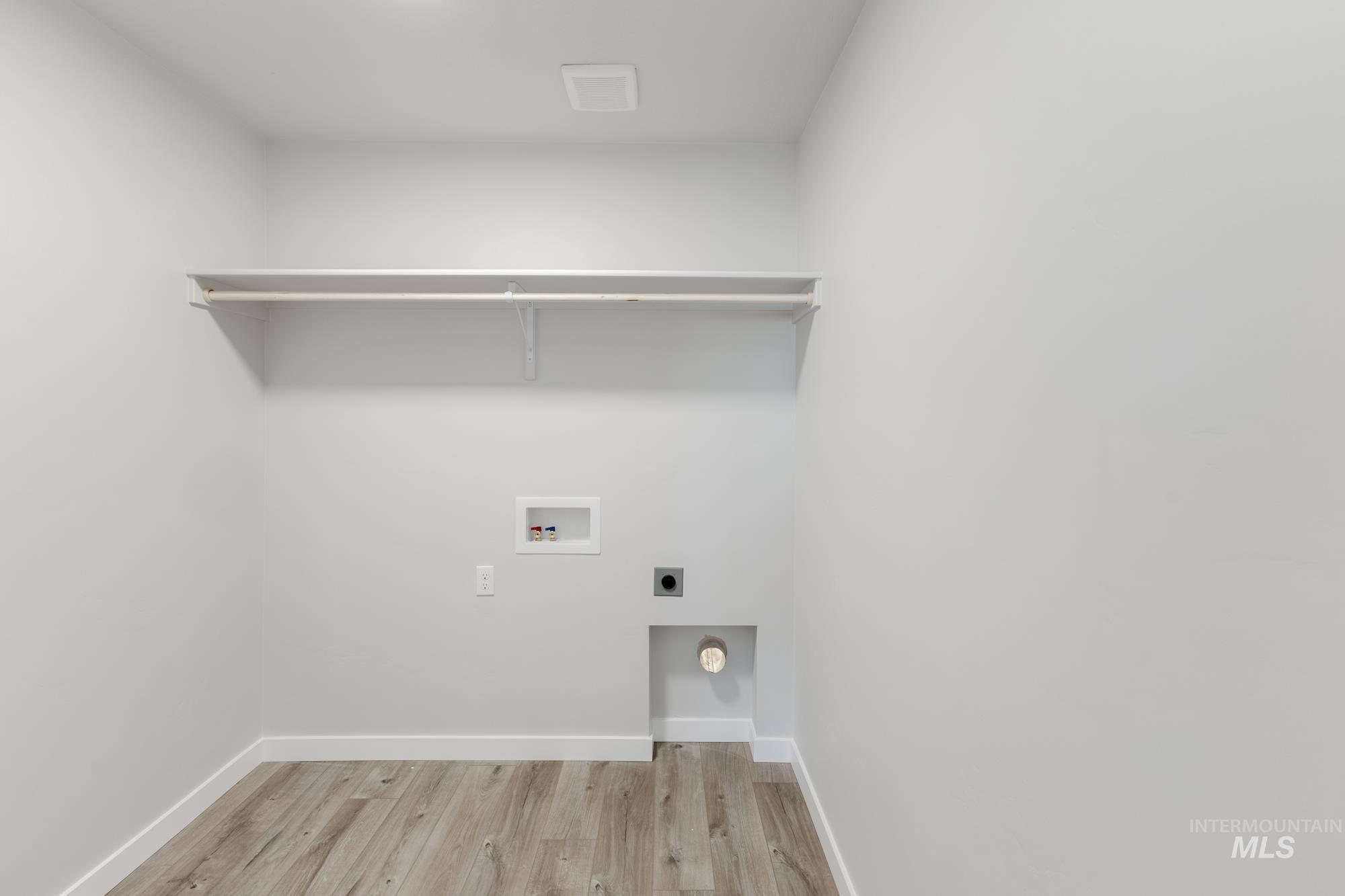 5426 S Desert Cactus Ave, Meridian, Idaho 83642, 4 Bedrooms, 2.5 Bathrooms, Residential For Sale, Price $539,990,MLS 98975518