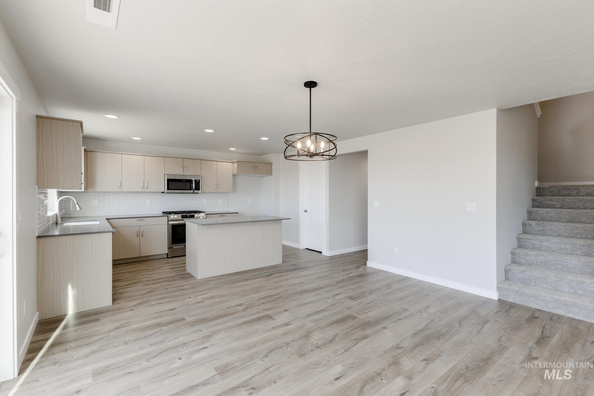 5426 S Desert Cactus Ave, Meridian, Idaho 83642, 4 Bedrooms, 2.5 Bathrooms, Residential For Sale, Price $539,990,MLS 98975518