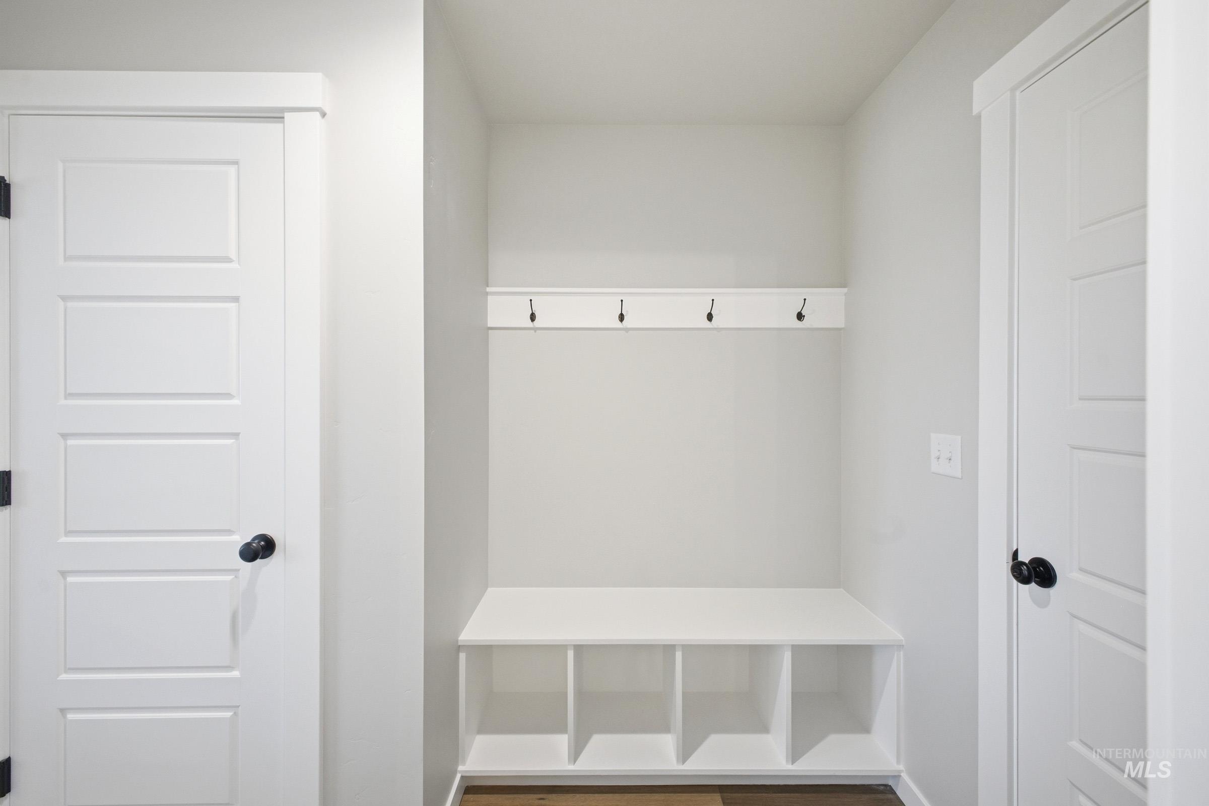 5415 S Bittercreek Ave, Meridian, Idaho 83642, 4 Bedrooms, 2.5 Bathrooms, Residential For Sale, Price $540,990,MLS 98975519