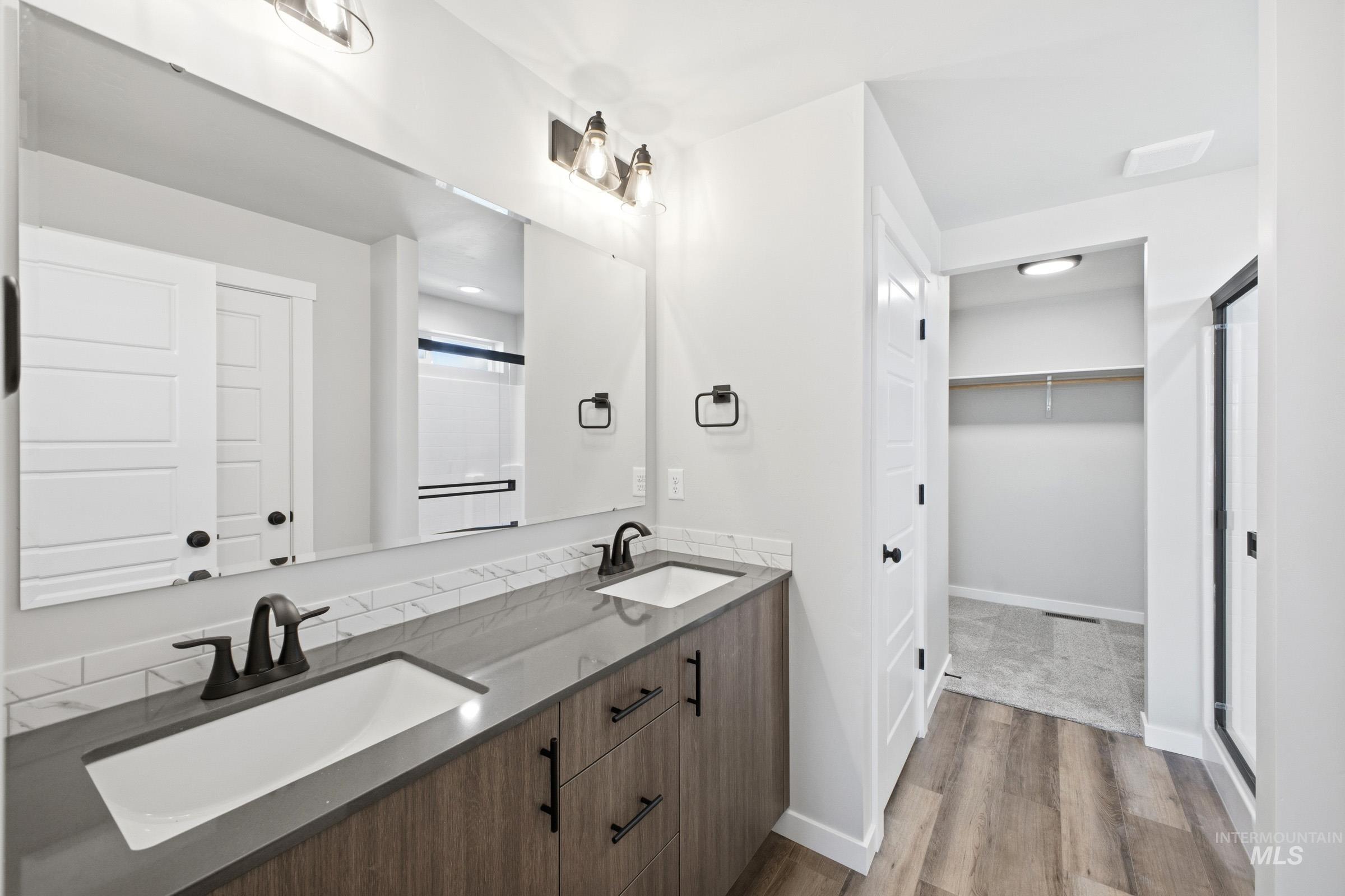 5415 S Bittercreek Ave, Meridian, Idaho 83642, 4 Bedrooms, 2.5 Bathrooms, Residential For Sale, Price $540,990,MLS 98975519