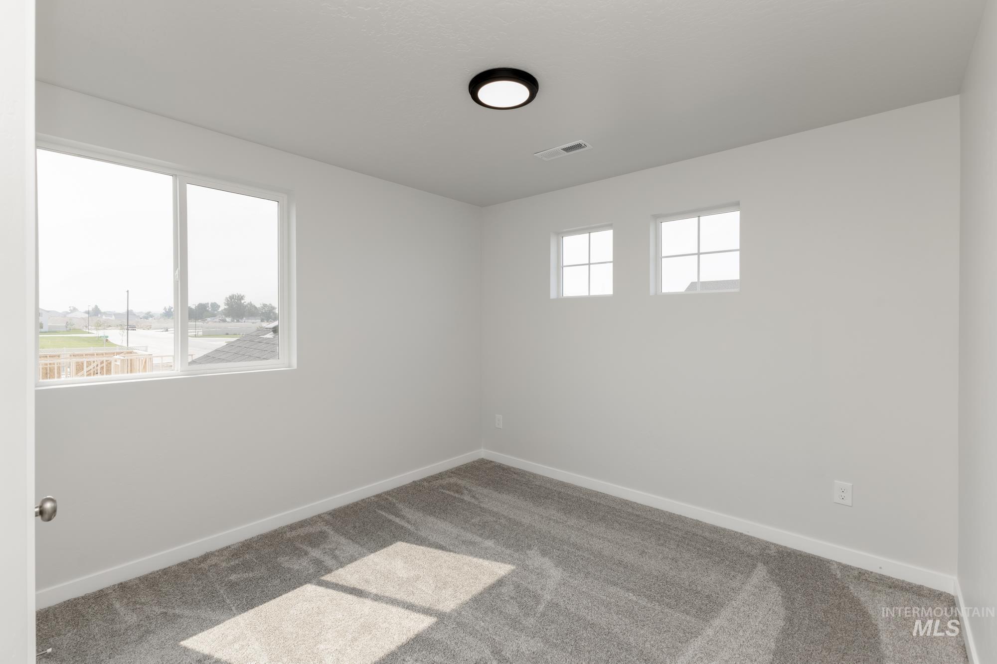 5433 S Bittercreek Ave, Meridian, Idaho 83642, 4 Bedrooms, 2.5 Bathrooms, Residential For Sale, Price $479,990, 98975520