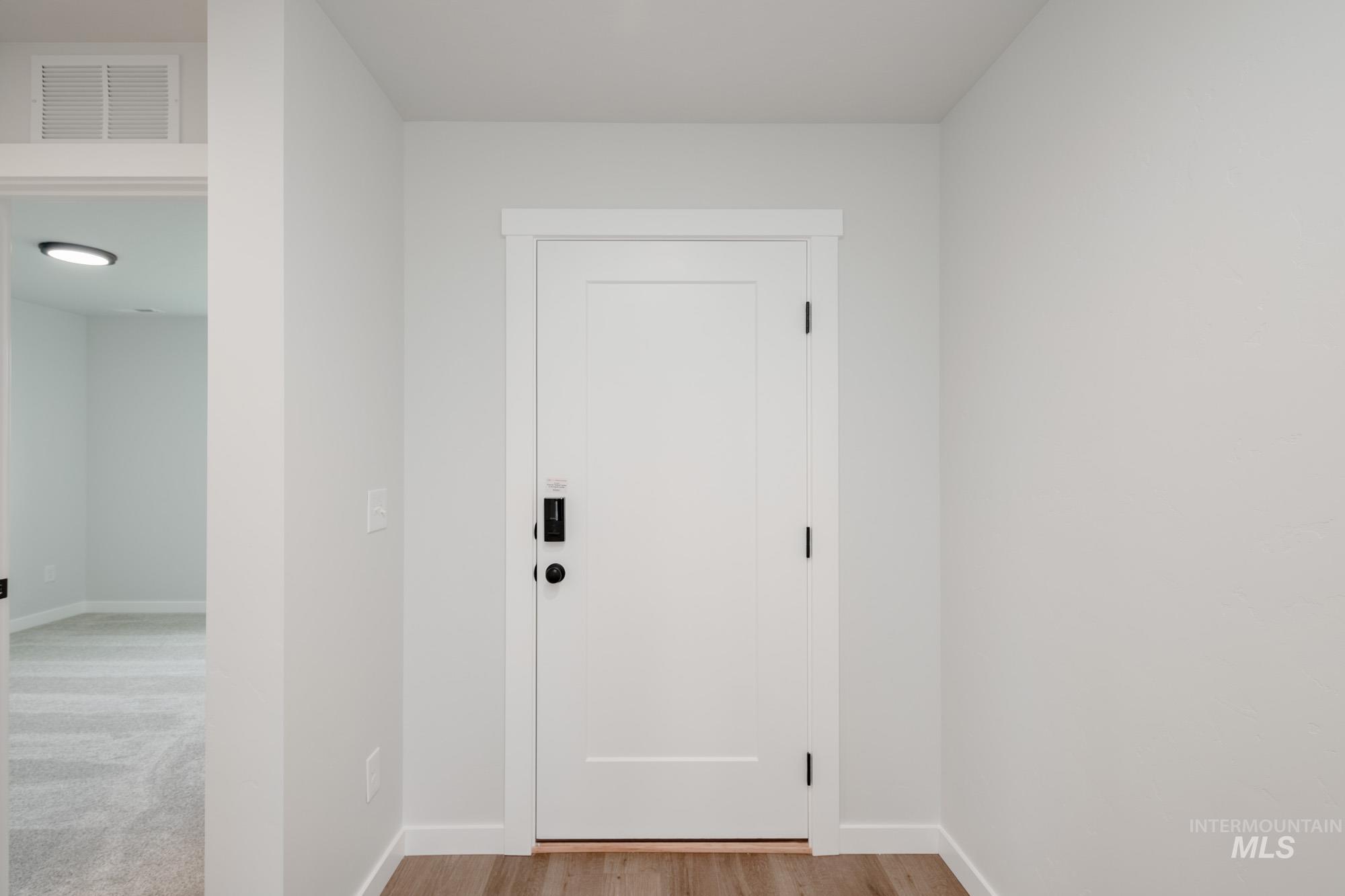 5451 S Desert Cactus Ave, Meridian, Idaho 83642, 3 Bedrooms, 2 Bathrooms, Residential For Sale, Price $424,990, 98975521