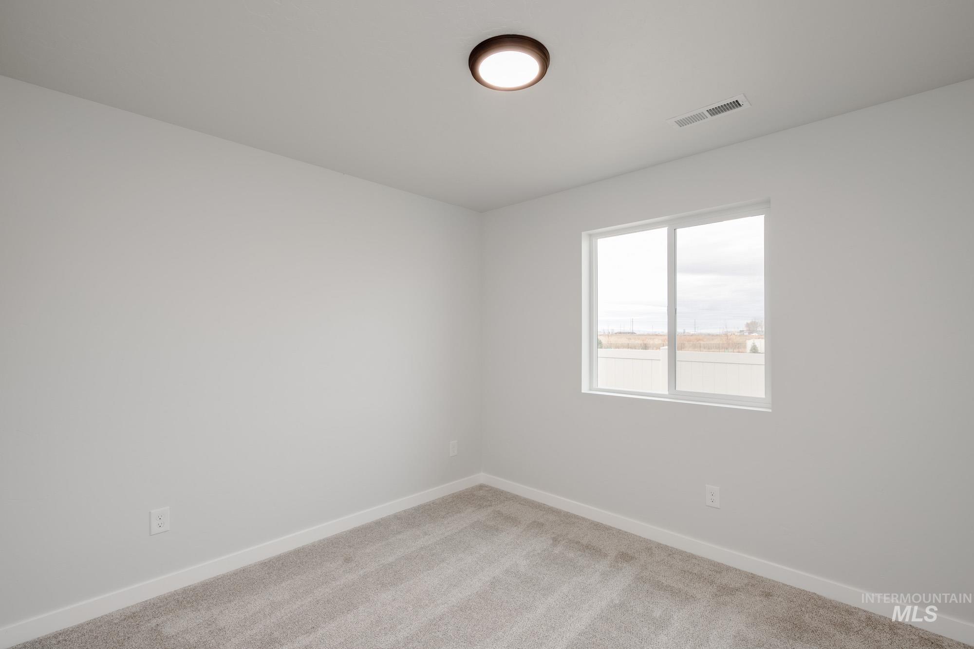 5451 S Desert Cactus Ave, Meridian, Idaho 83642, 3 Bedrooms, 2 Bathrooms, Residential For Sale, Price $424,990, 98975521