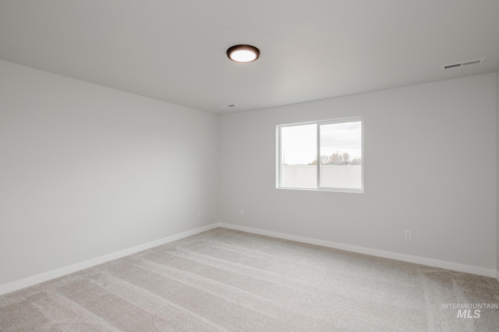 5451 S Desert Cactus Ave, Meridian, Idaho 83642, 3 Bedrooms, 2 Bathrooms, Residential For Sale, Price $424,990, 98975521