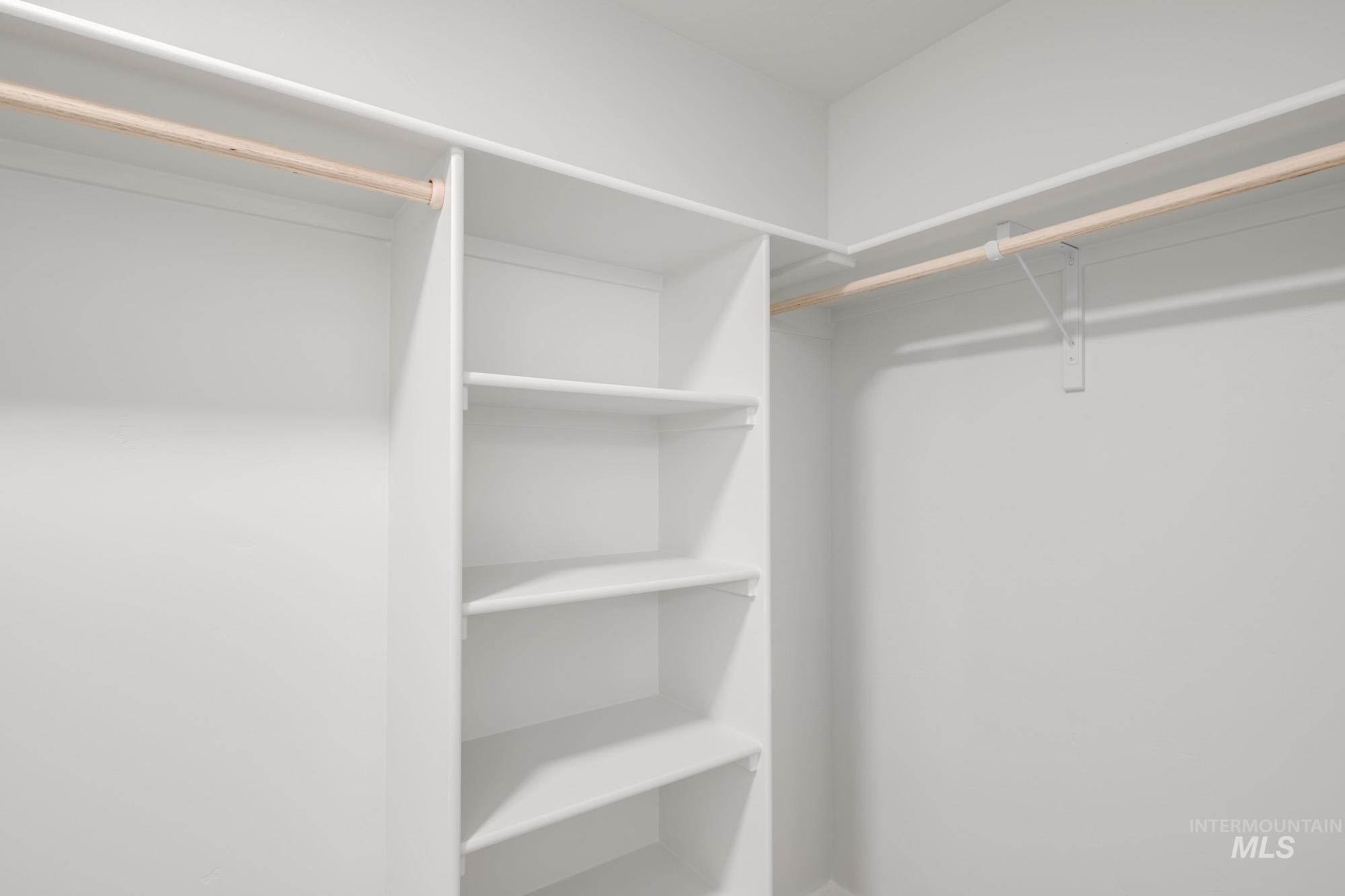 5451 S Desert Cactus Ave, Meridian, Idaho 83642, 3 Bedrooms, 2 Bathrooms, Residential For Sale, Price $424,990, 98975521