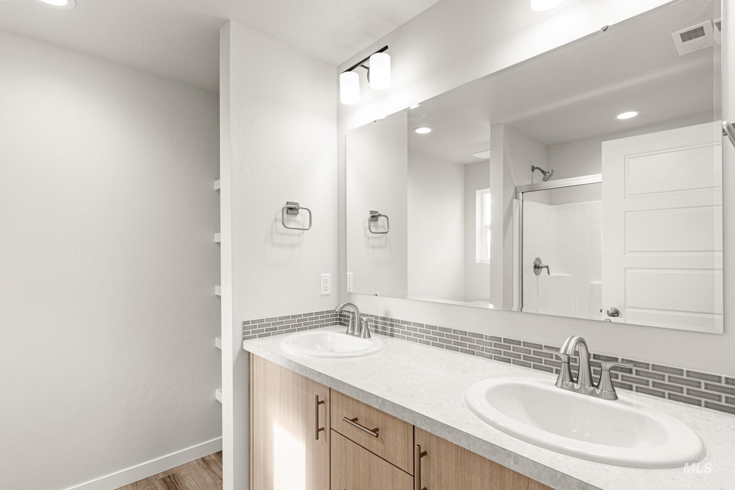 5439 S Desert Cactus Ave, Meridian, Idaho 83642, 4 Bedrooms, 2 Bathrooms, Residential For Sale, Price $474,990, 98975523