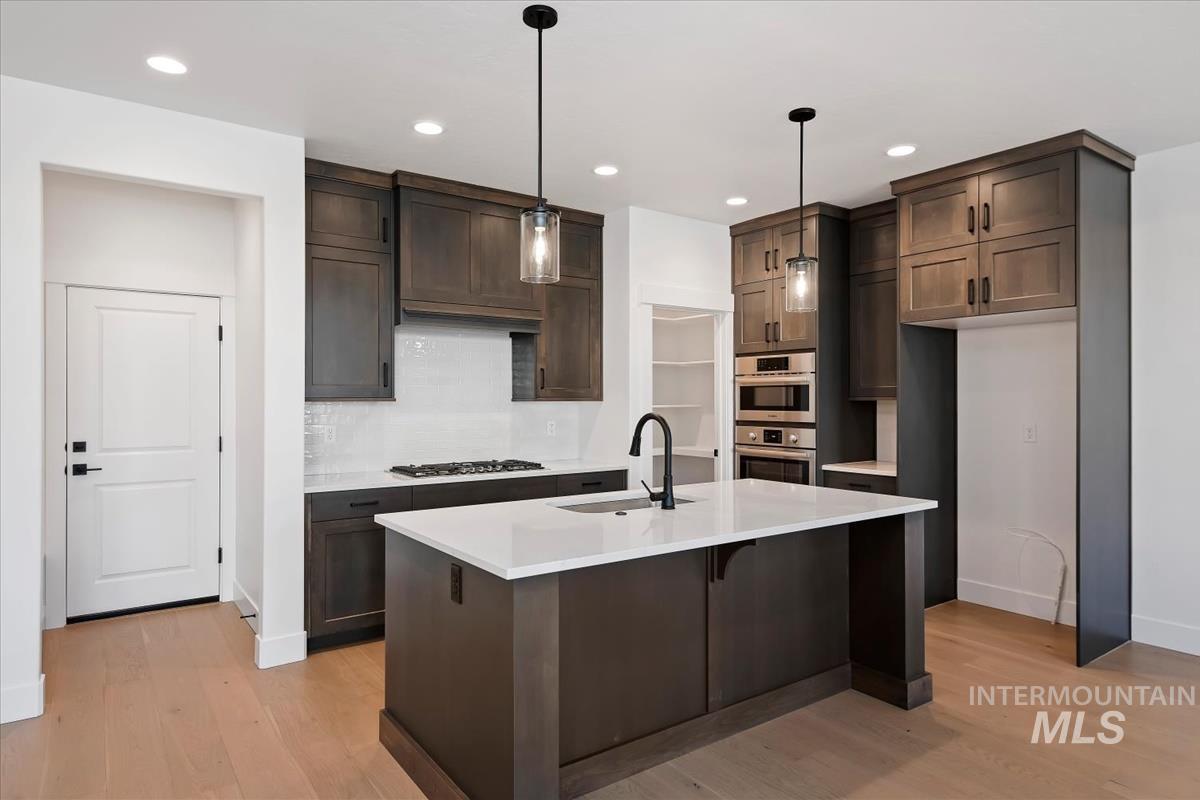 6534 E Lucy Drive, Eagle, Idaho 63629, 3 Bedrooms, 2 Bathrooms, Residential For Sale, Price $539,880, 98975526