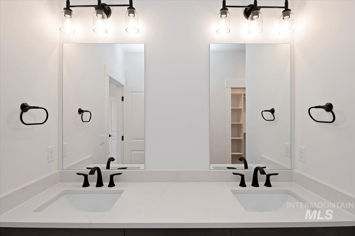 6534 E Lucy Drive, Eagle, Idaho 63629, 3 Bedrooms, 2 Bathrooms, Residential For Sale, Price $539,880, 98975526