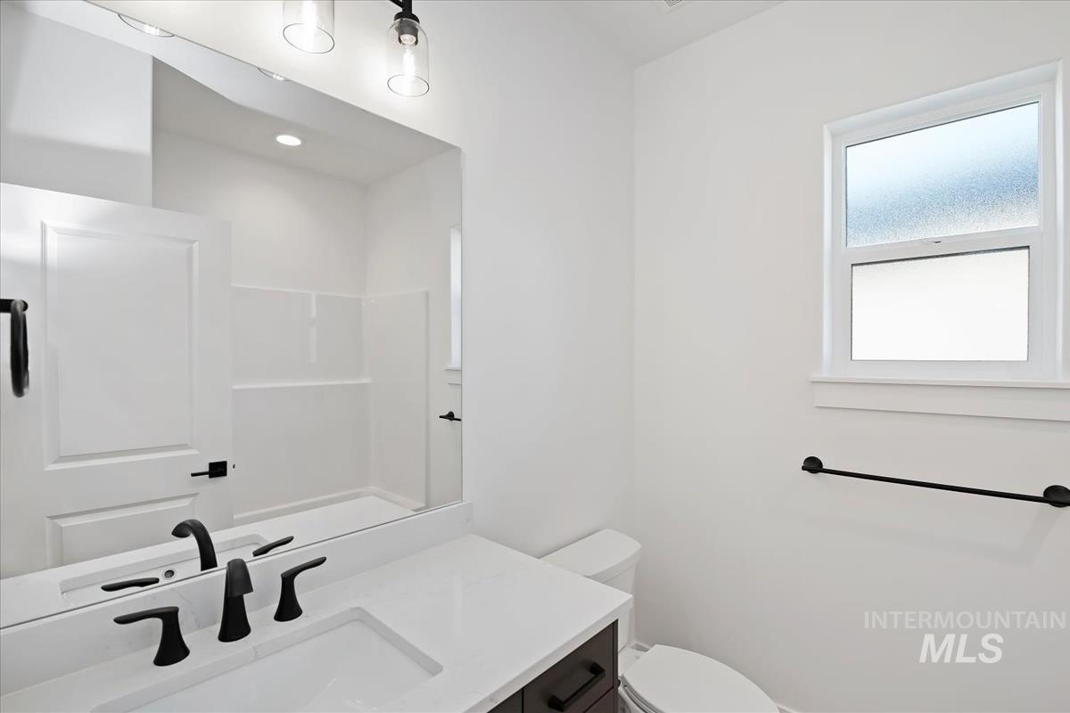 6534 E Lucy Drive, Eagle, Idaho 63629, 3 Bedrooms, 2 Bathrooms, Residential For Sale, Price $539,880, 98975526