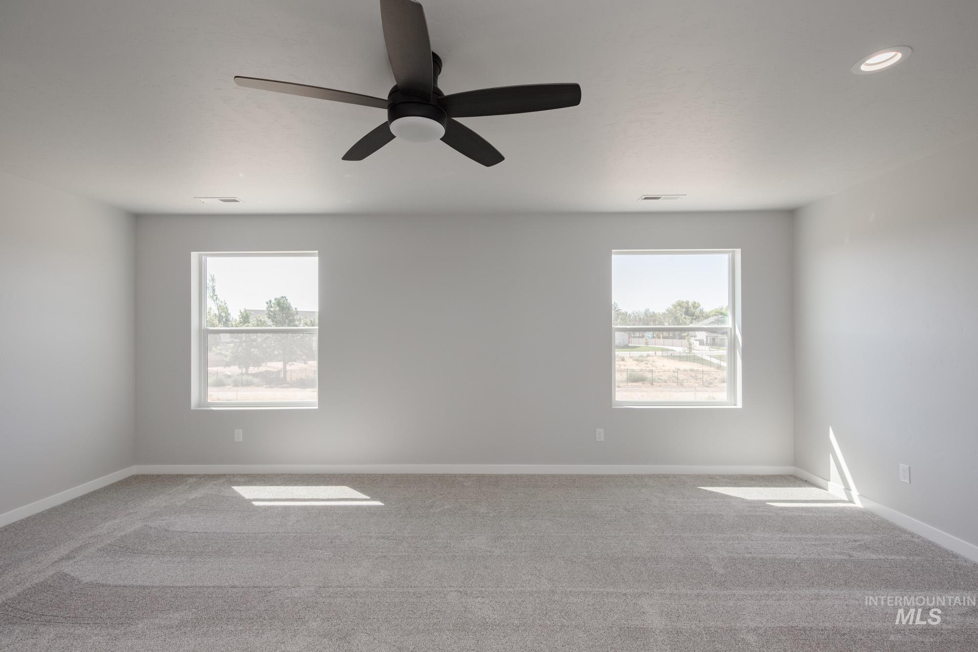 5270 S Memory Ave, Meridian, Idaho 83642, 5 Bedrooms, 3 Bathrooms, Residential For Sale, Price $550,990, 98975531