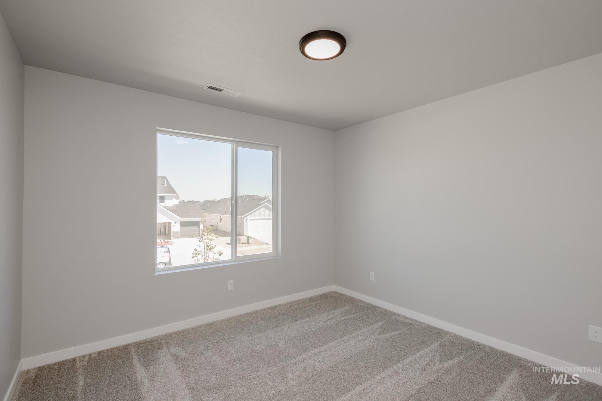 5270 S Memory Ave, Meridian, Idaho 83642, 5 Bedrooms, 3 Bathrooms, Residential For Sale, Price $550,990, 98975531