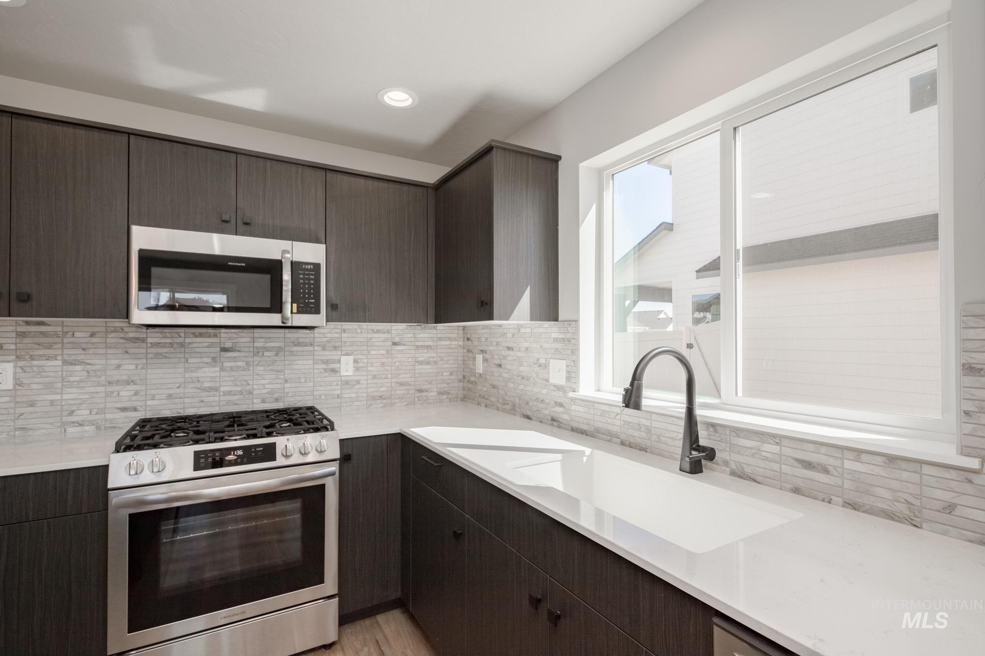 5270 S Memory Ave, Meridian, Idaho 83642, 5 Bedrooms, 3 Bathrooms, Residential For Sale, Price $550,990, 98975531