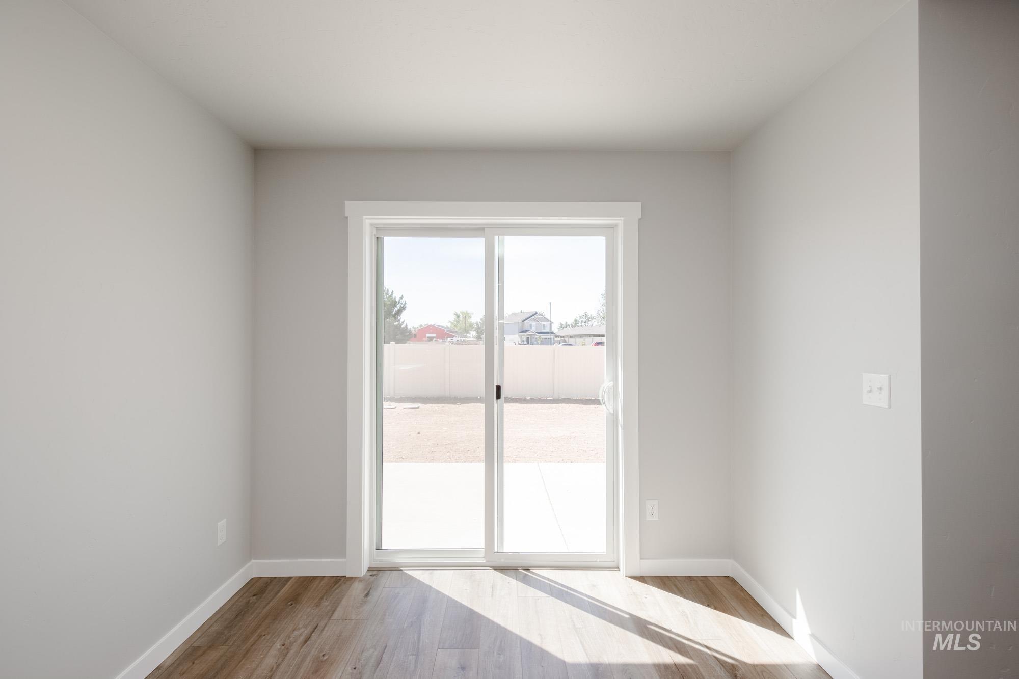 5270 S Memory Ave, Meridian, Idaho 83642, 5 Bedrooms, 3 Bathrooms, Residential For Sale, Price $550,990, 98975531