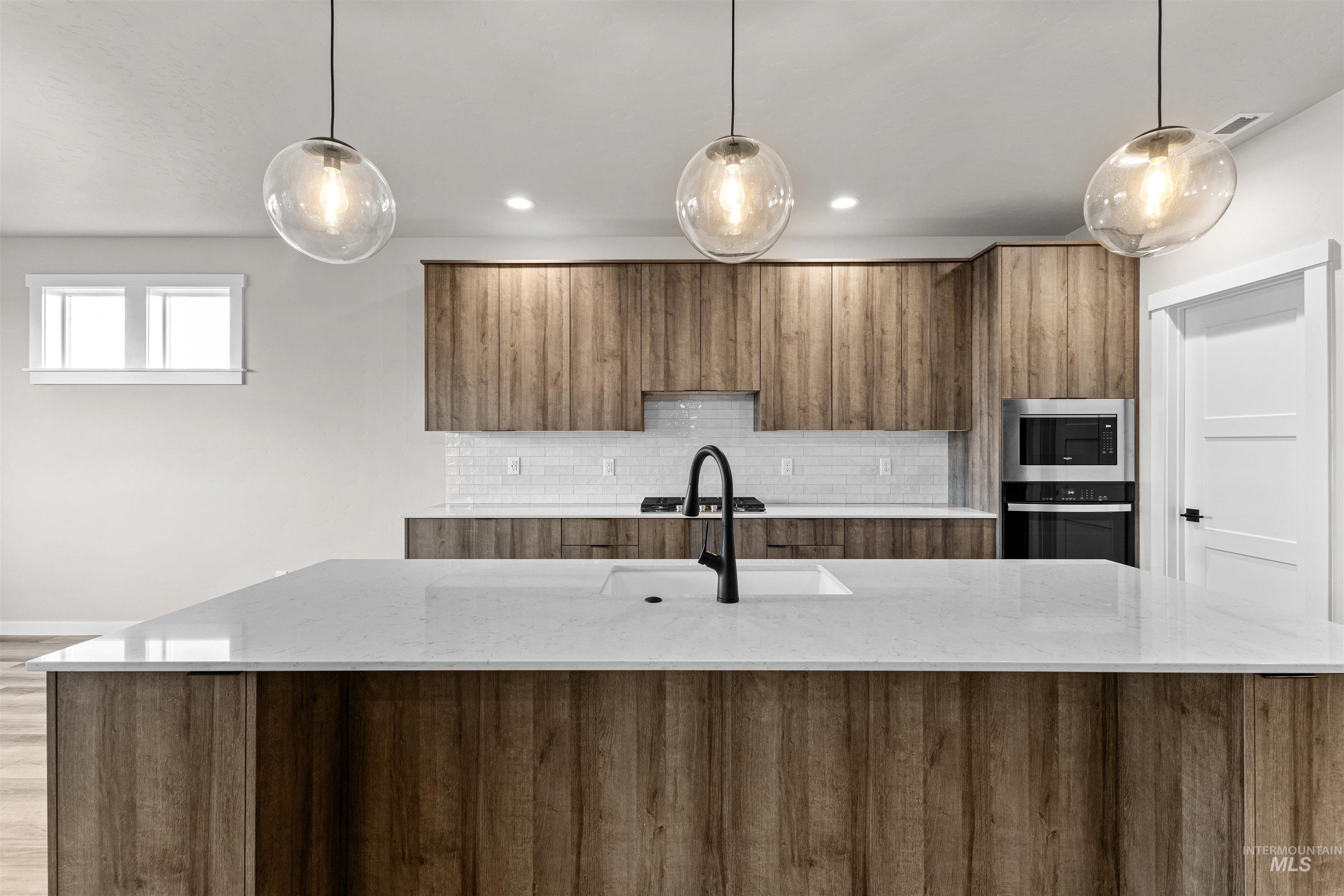 3724 W Amapola Dr, Meridian, Idaho 83642, 4 Bedrooms, 2.5 Bathrooms, Residential For Sale, Price $579,990, 98975534