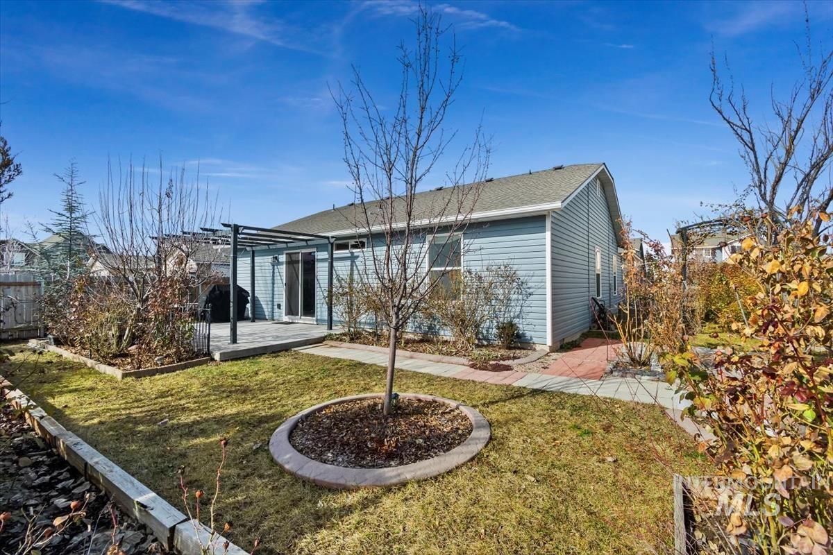 11919 Edgemoor St, Caldwell, Idaho 83605-1208, 3 Bedrooms, 2 Bathrooms, Residential For Sale, Price $344,900,MLS 98975535