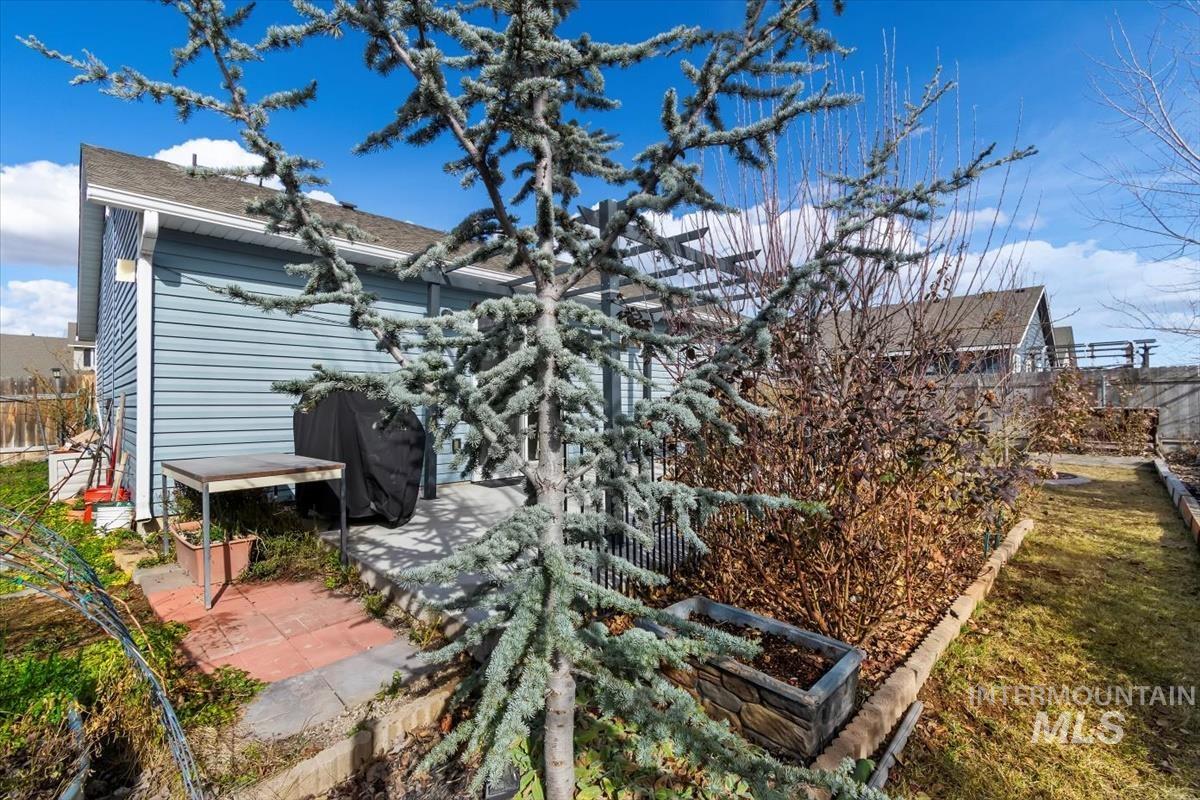 11919 Edgemoor St, Caldwell, Idaho 83605-1208, 3 Bedrooms, 2 Bathrooms, Residential For Sale, Price $344,900,MLS 98975535