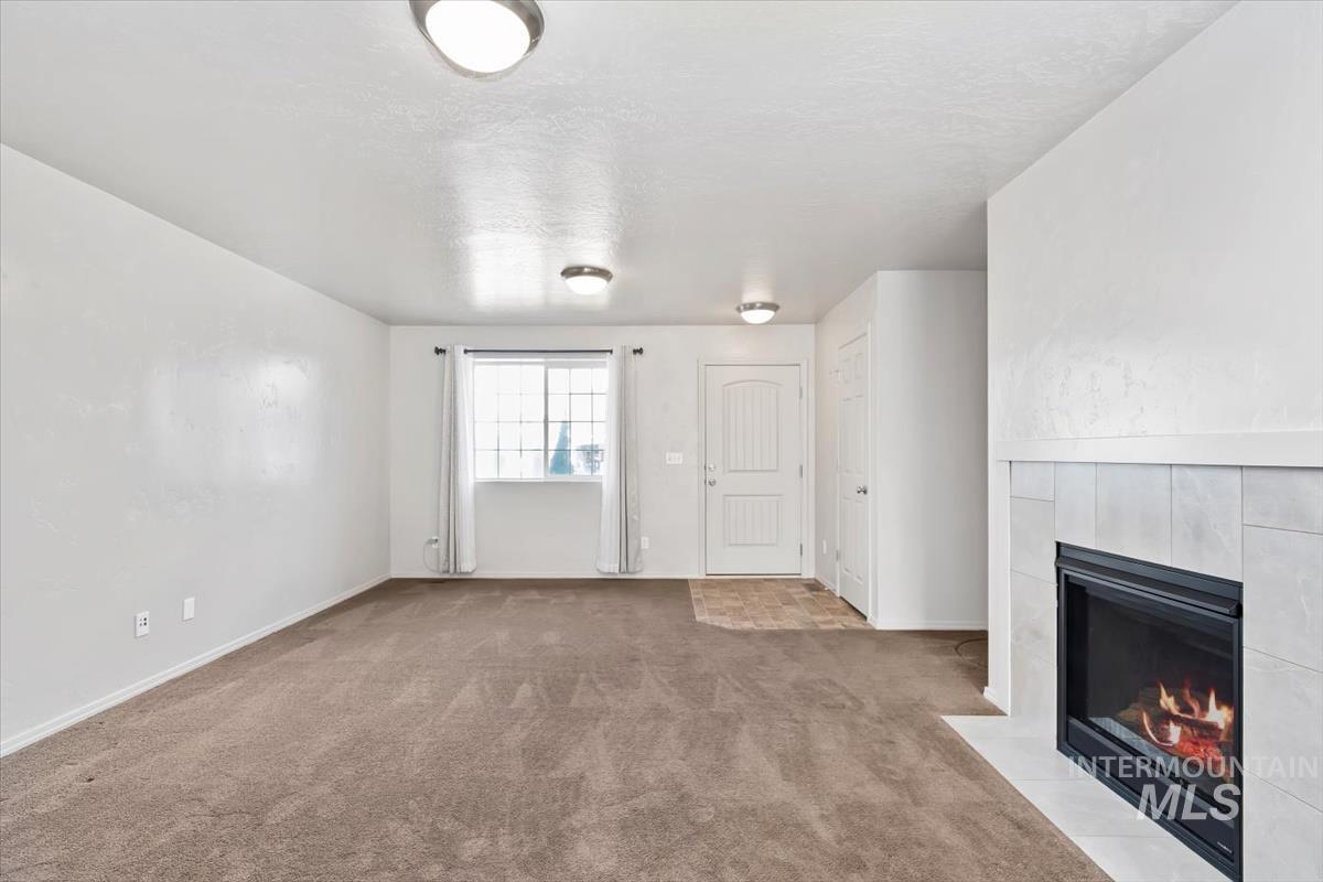 11919 Edgemoor St, Caldwell, Idaho 83605-1208, 3 Bedrooms, 2 Bathrooms, Residential For Sale, Price $344,900,MLS 98975535