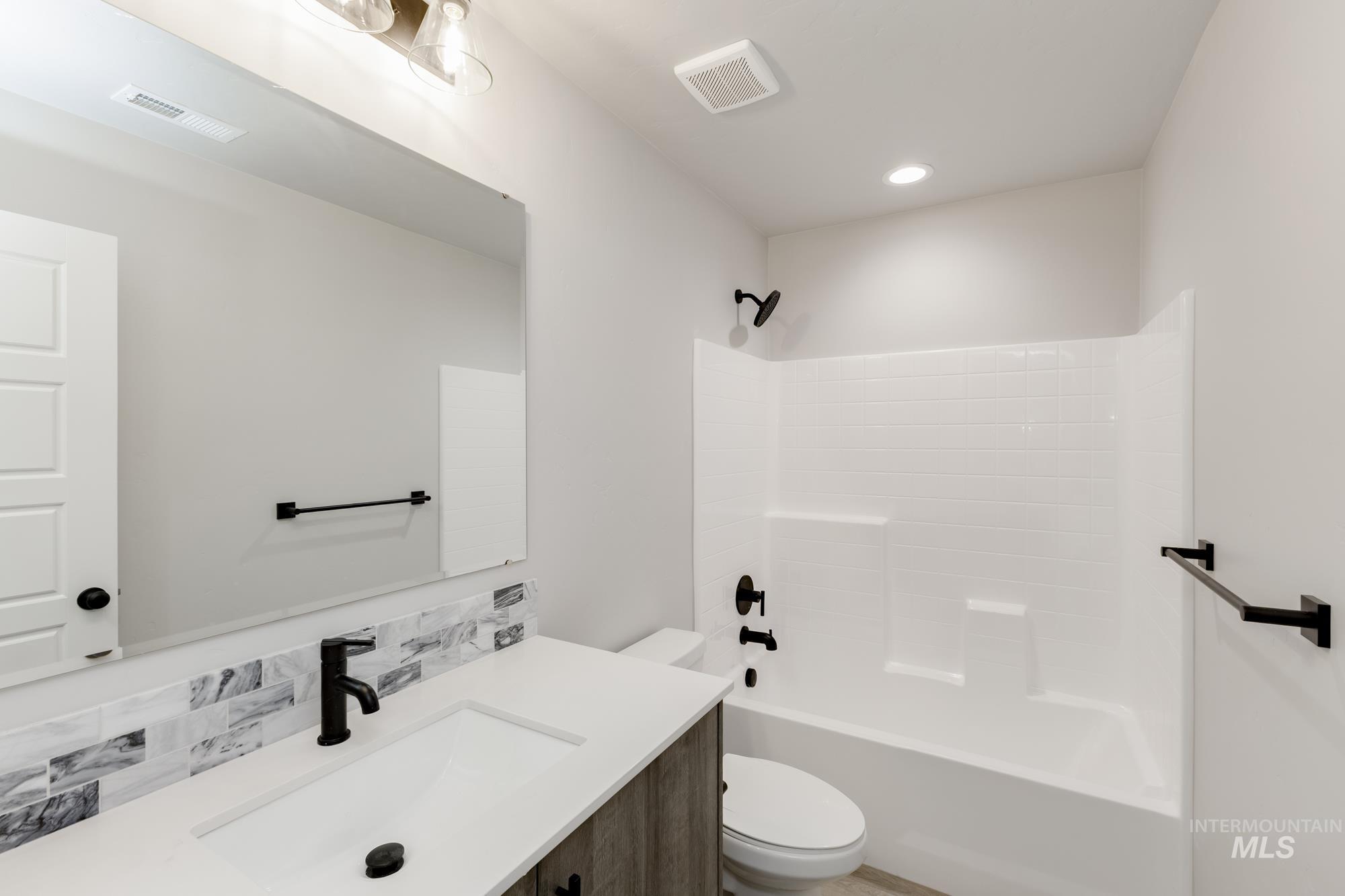 3700 W Amapola Dr, Meridian, Idaho 83642, 4 Bedrooms, 2 Bathrooms, Residential For Sale, Price $478,990, 98975536