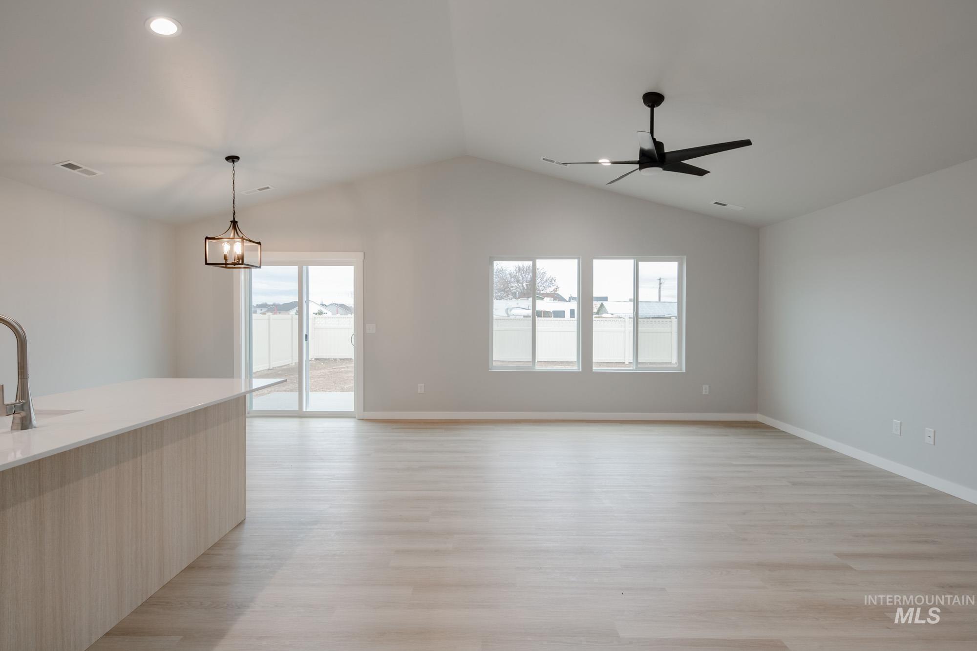 3680 W Amapola Dr, Meridian, Idaho 83642, 3 Bedrooms, 2 Bathrooms, Residential For Sale, Price $444,990, 98975537