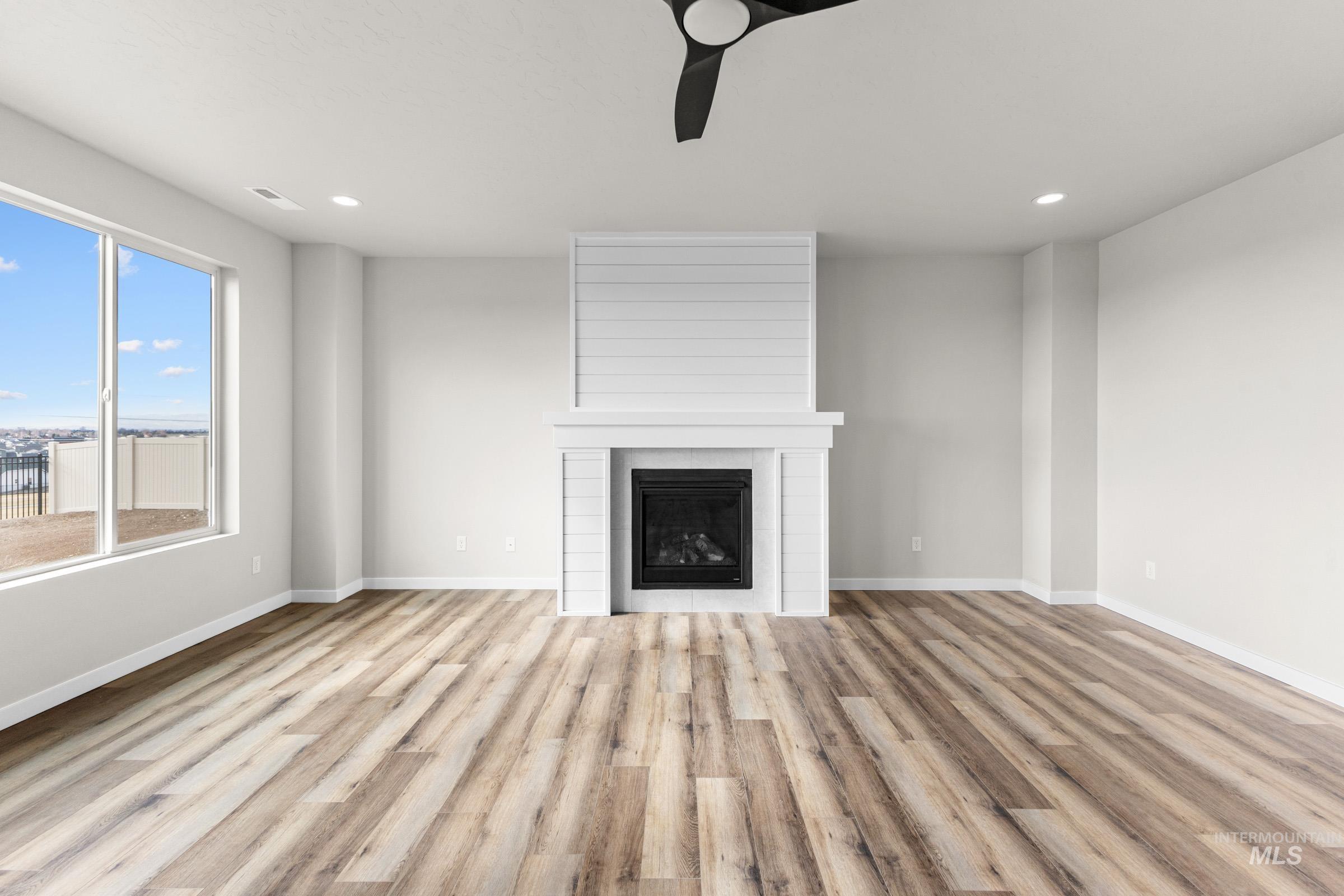 1063 W Cub River Dr, Meridian, Idaho 83642, 4 Bedrooms, 3.5 Bathrooms, Residential For Sale, Price $759,990,MLS 98975538