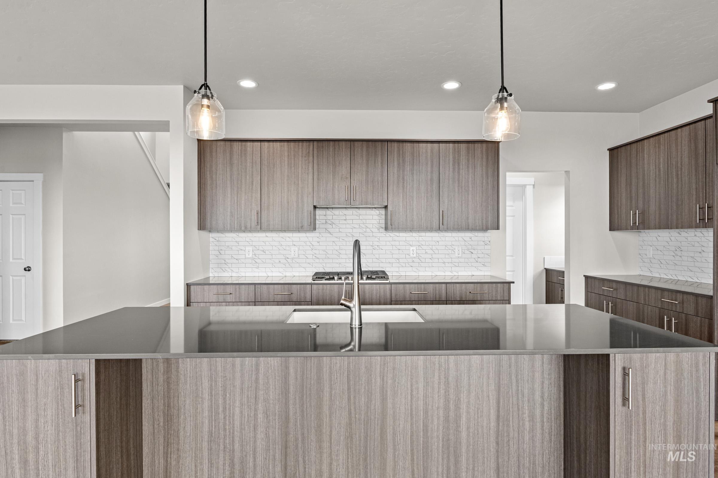 1063 W Cub River Dr, Meridian, Idaho 83642, 4 Bedrooms, 3.5 Bathrooms, Residential For Sale, Price $759,990,MLS 98975538